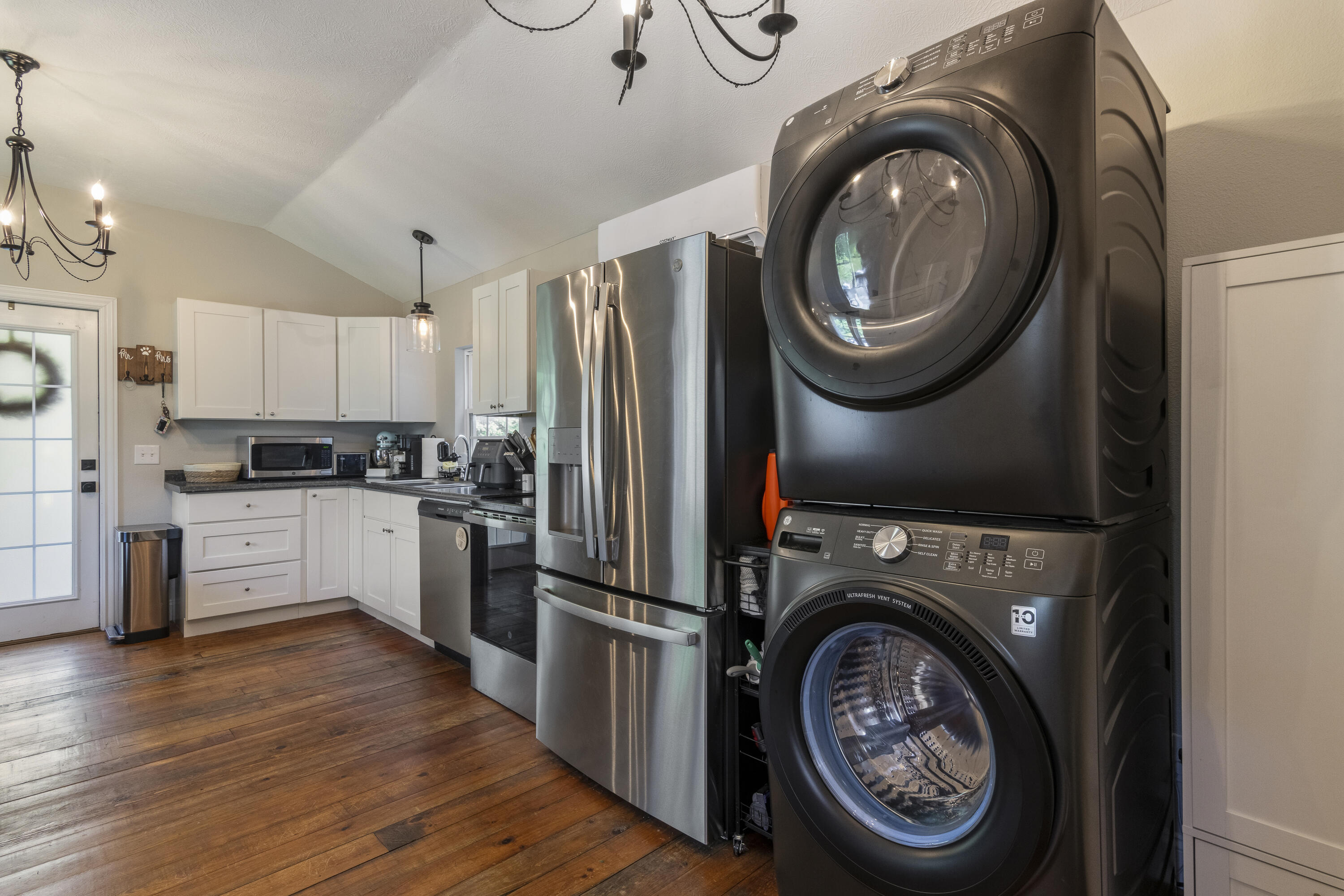 1234 Peace In Valley Road Property Photo 9