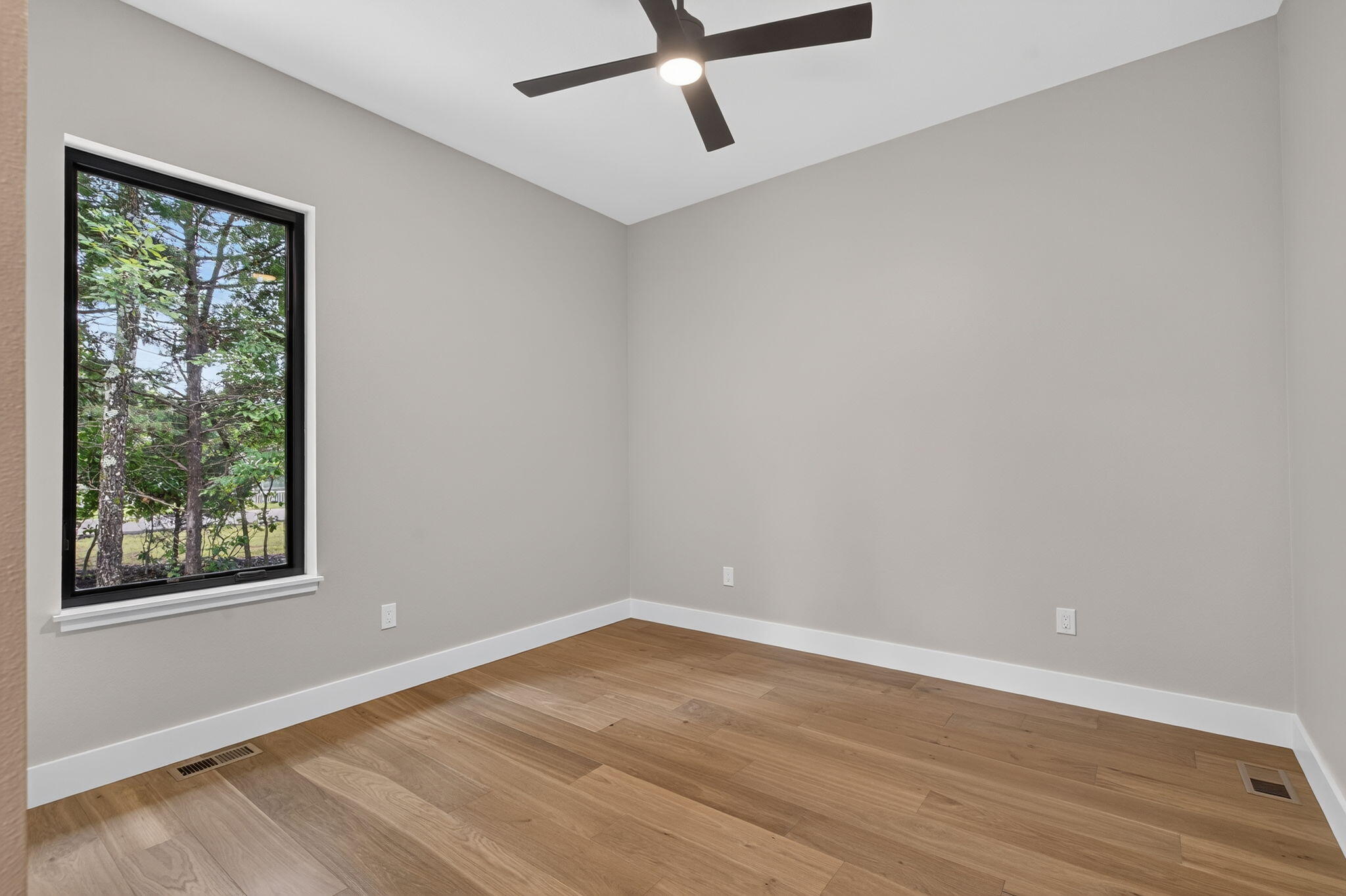 1 Midview Drive Property Photo 23