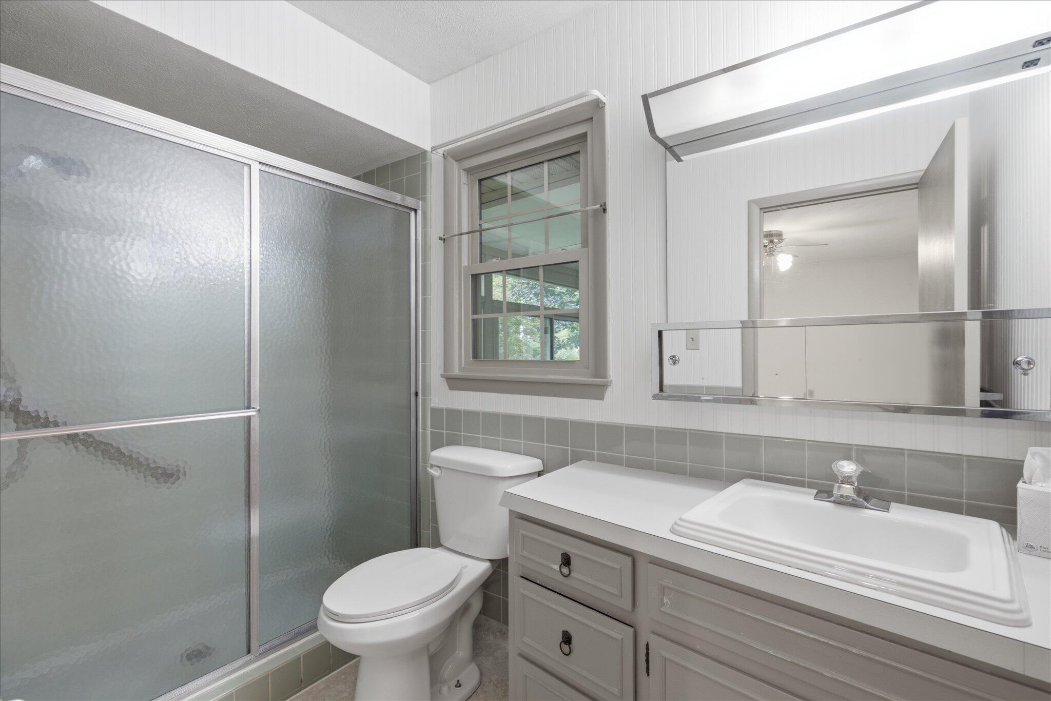 1860 East Meadow Drive Property Photo 17