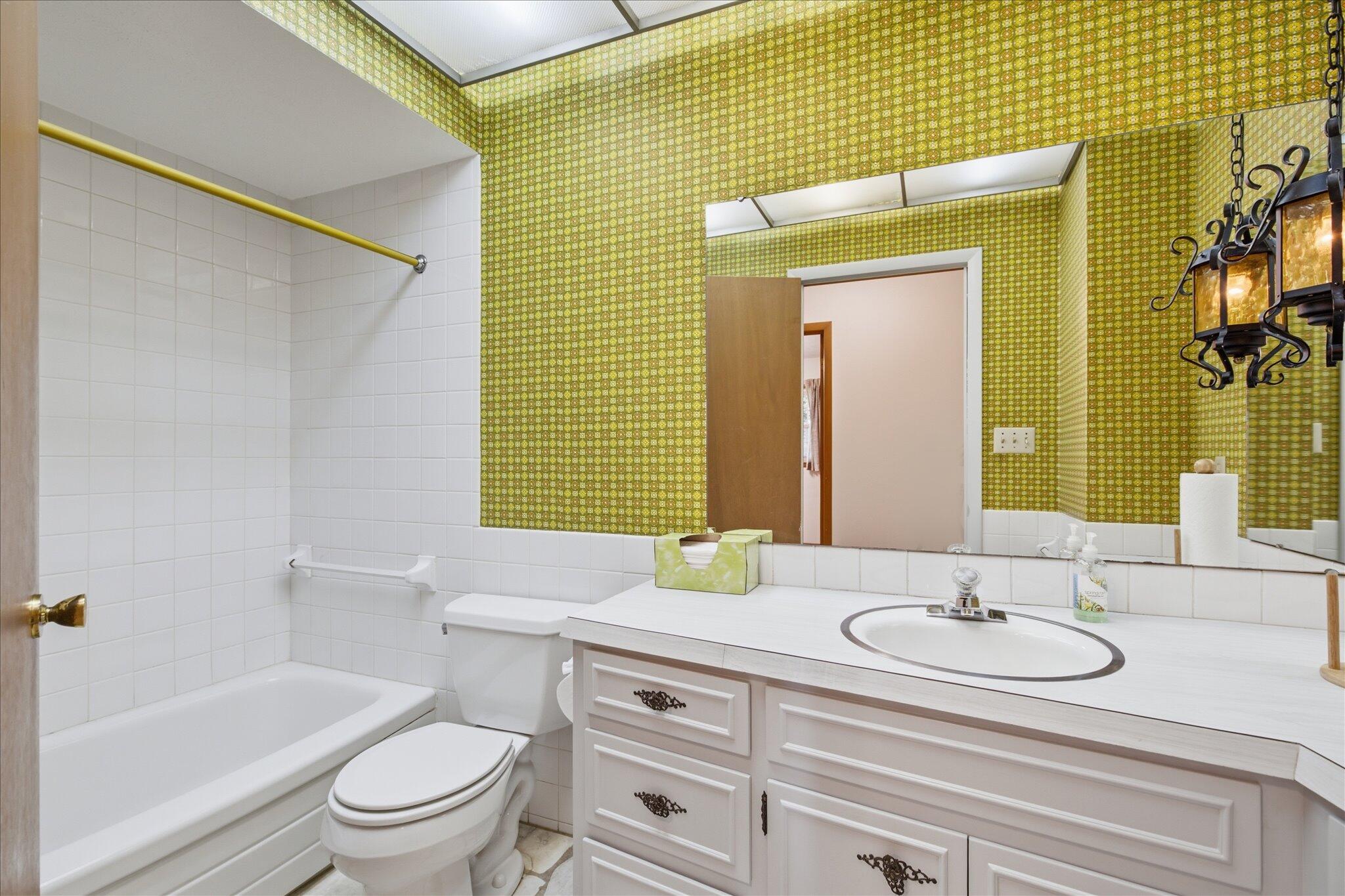 1860 East Meadow Drive Property Photo 21