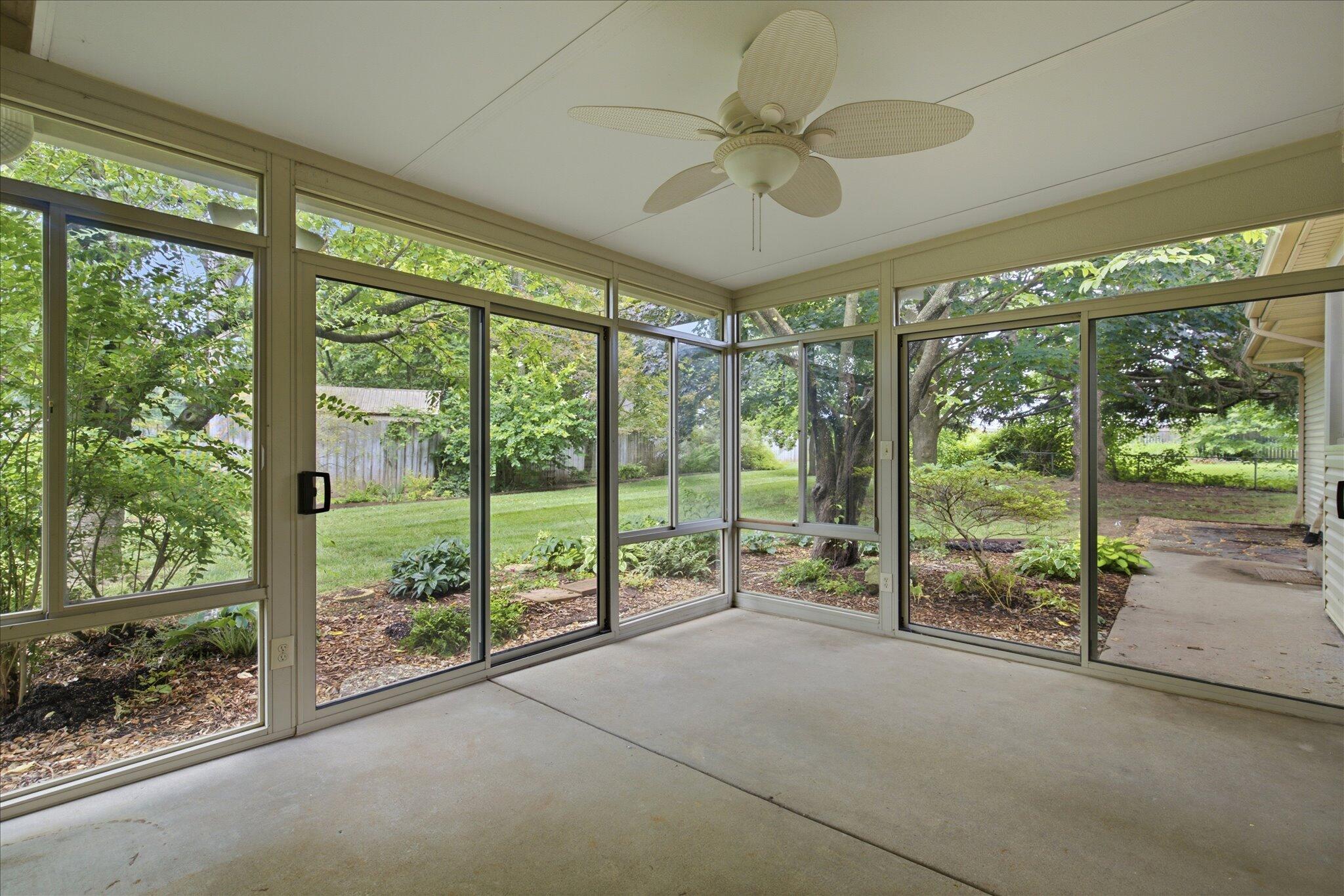 1860 East Meadow Drive Property Photo 24