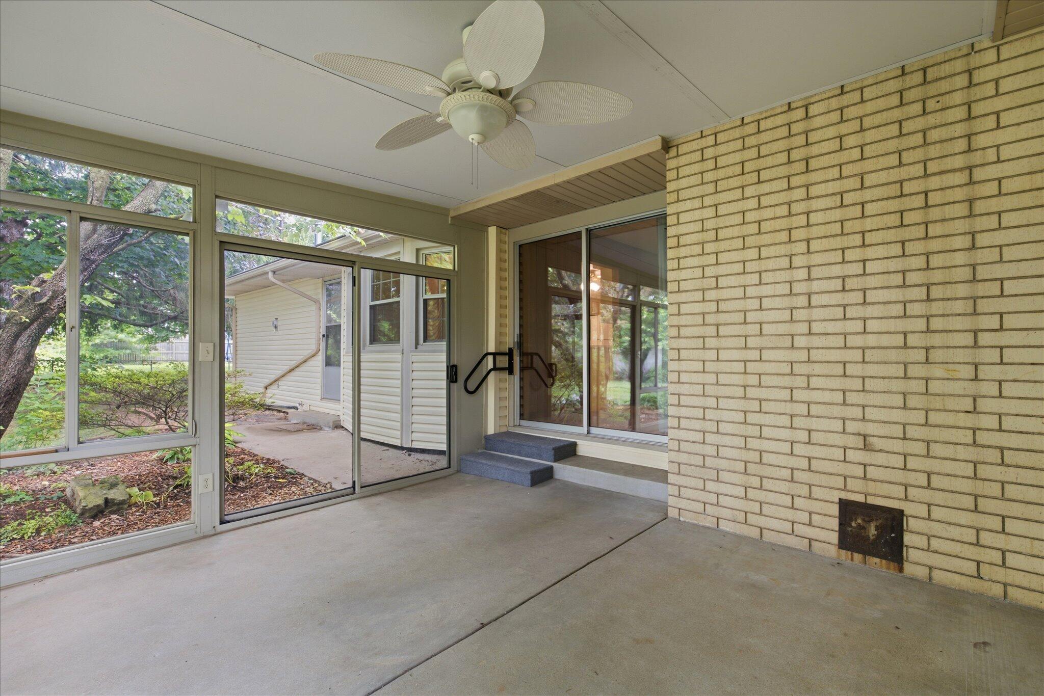 1860 East Meadow Drive Property Photo 25