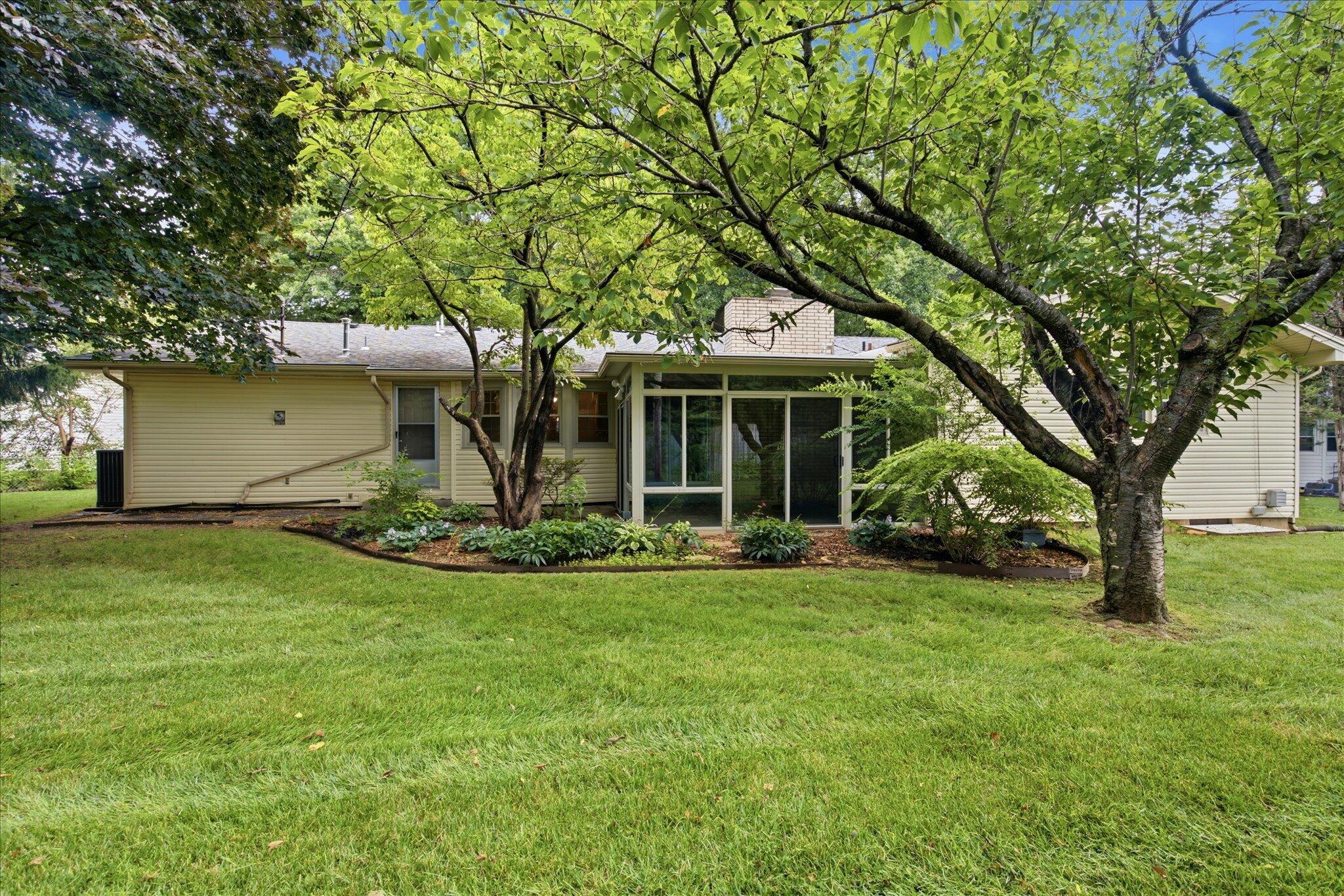 1860 East Meadow Drive Property Photo 31