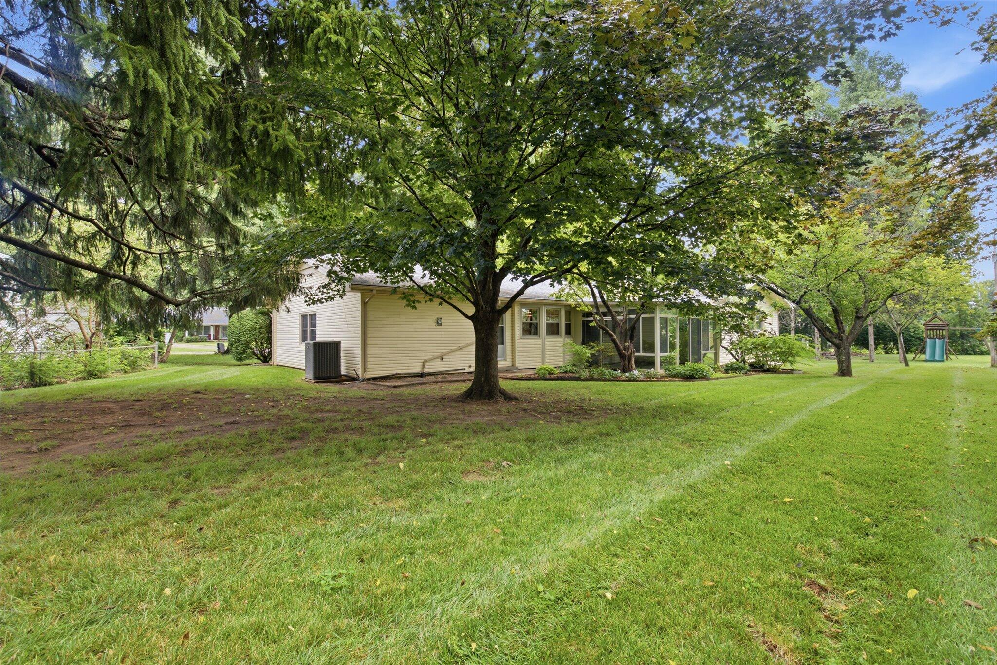 1860 East Meadow Drive Property Photo 33