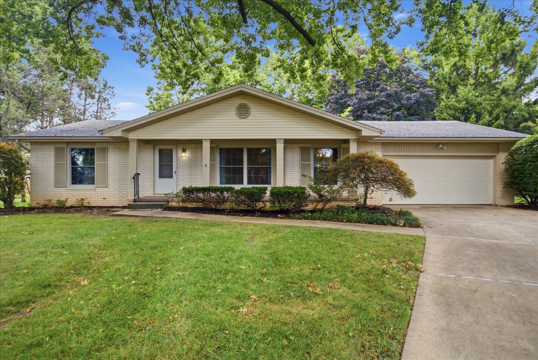 1860 East Meadow Drive Property Photo 34