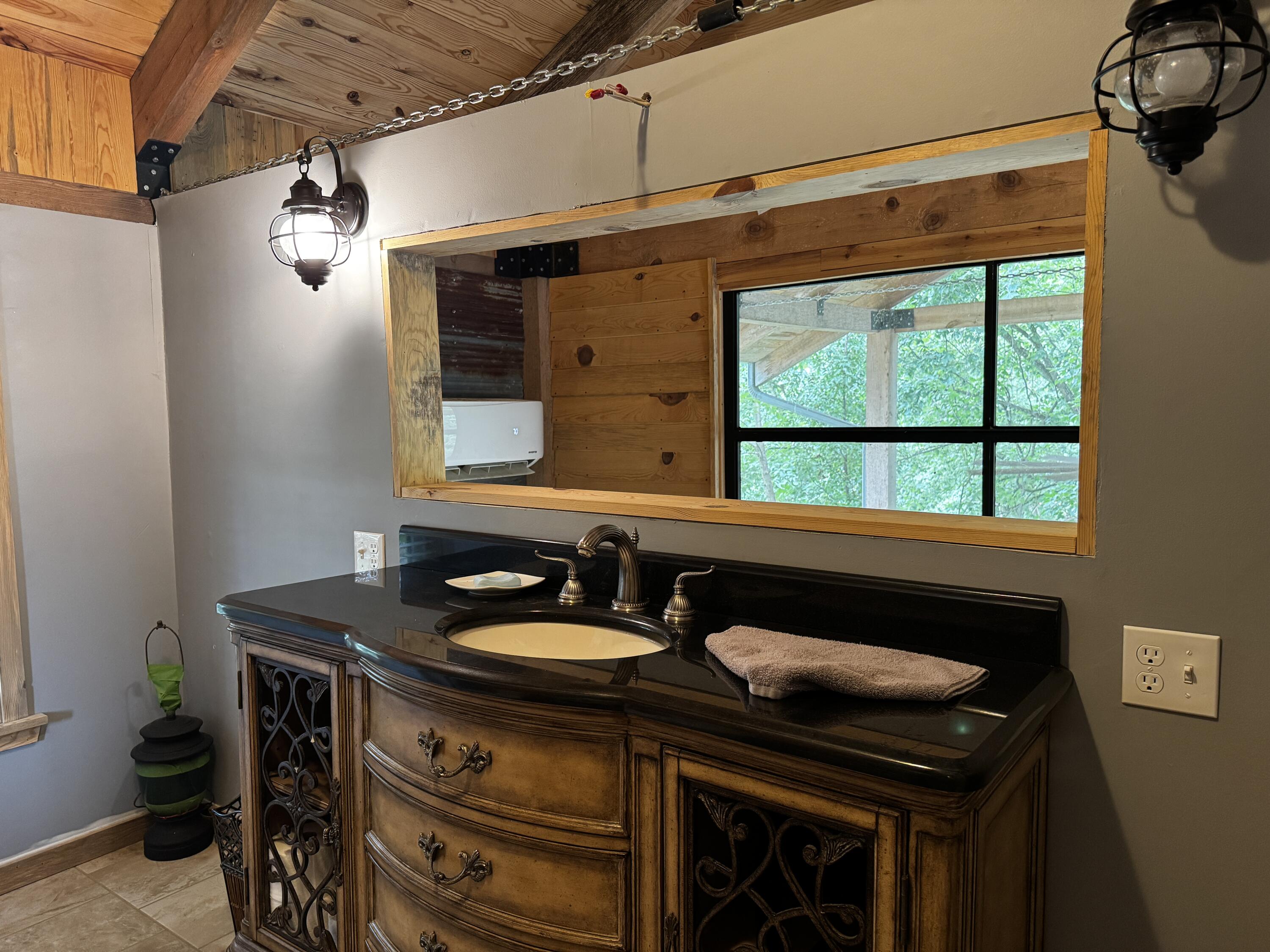 201 Thomas Street Property Photo 62