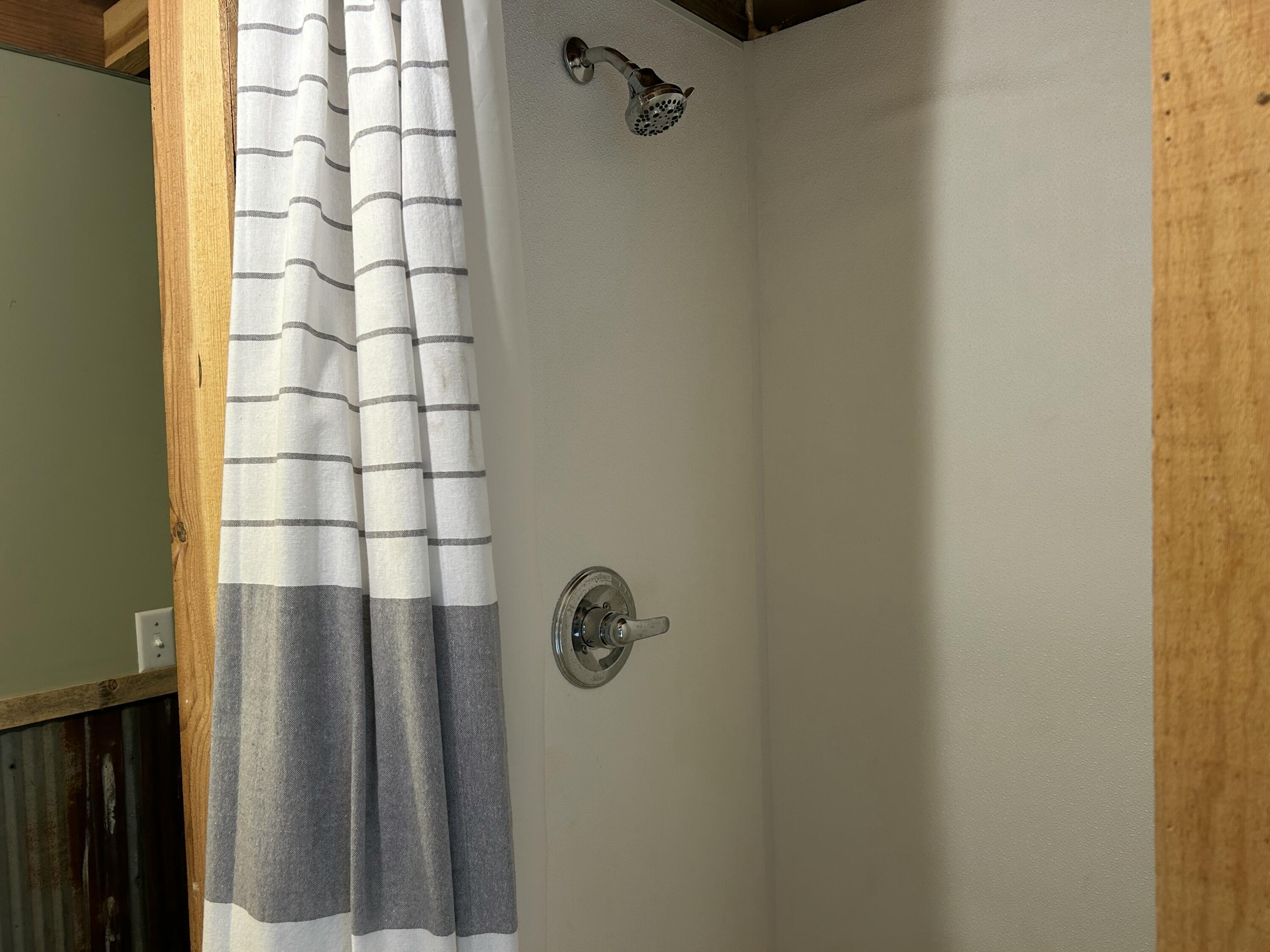 201 Thomas Street Property Photo 71