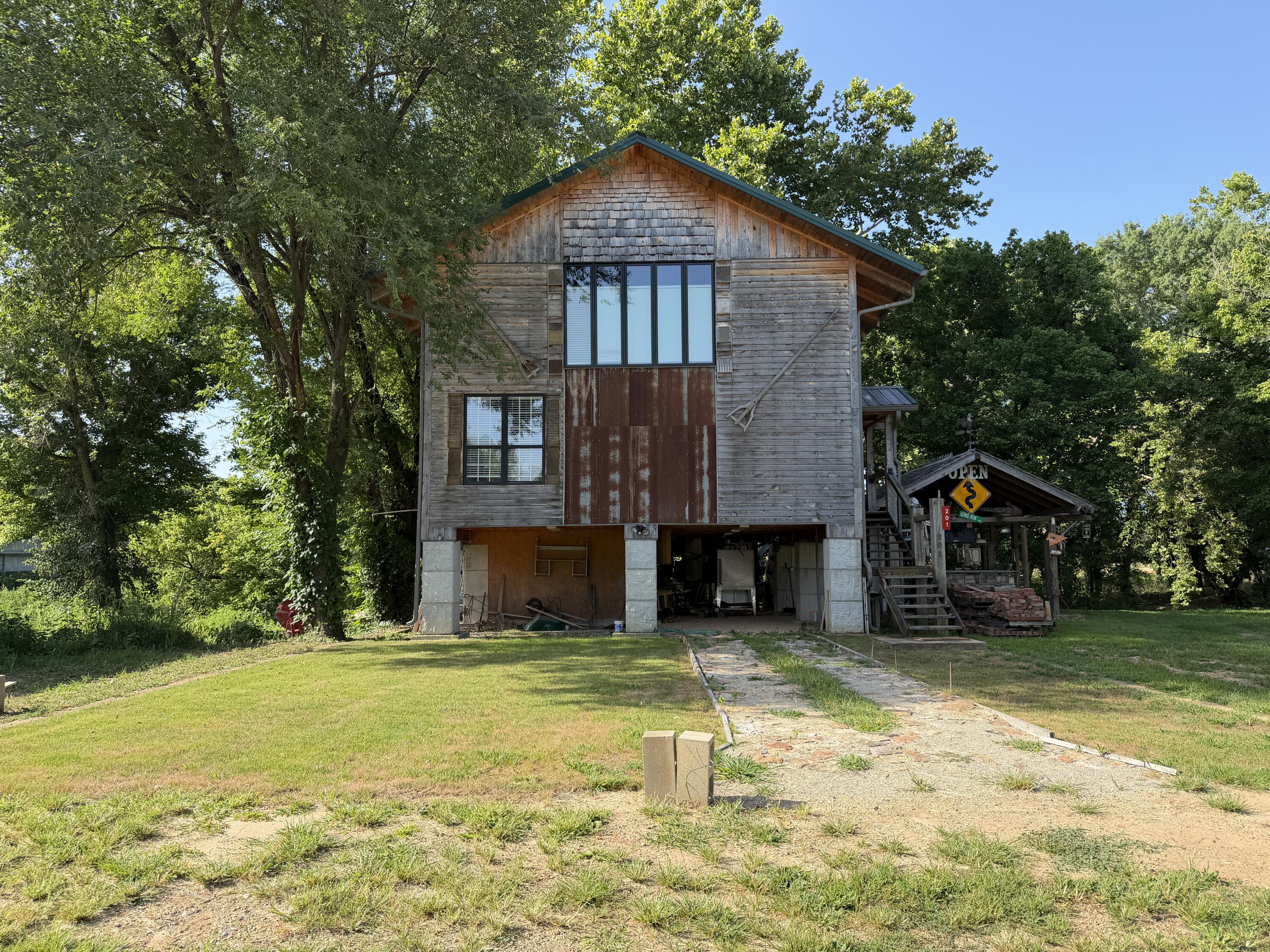 201 Thomas Street Property Photo 76