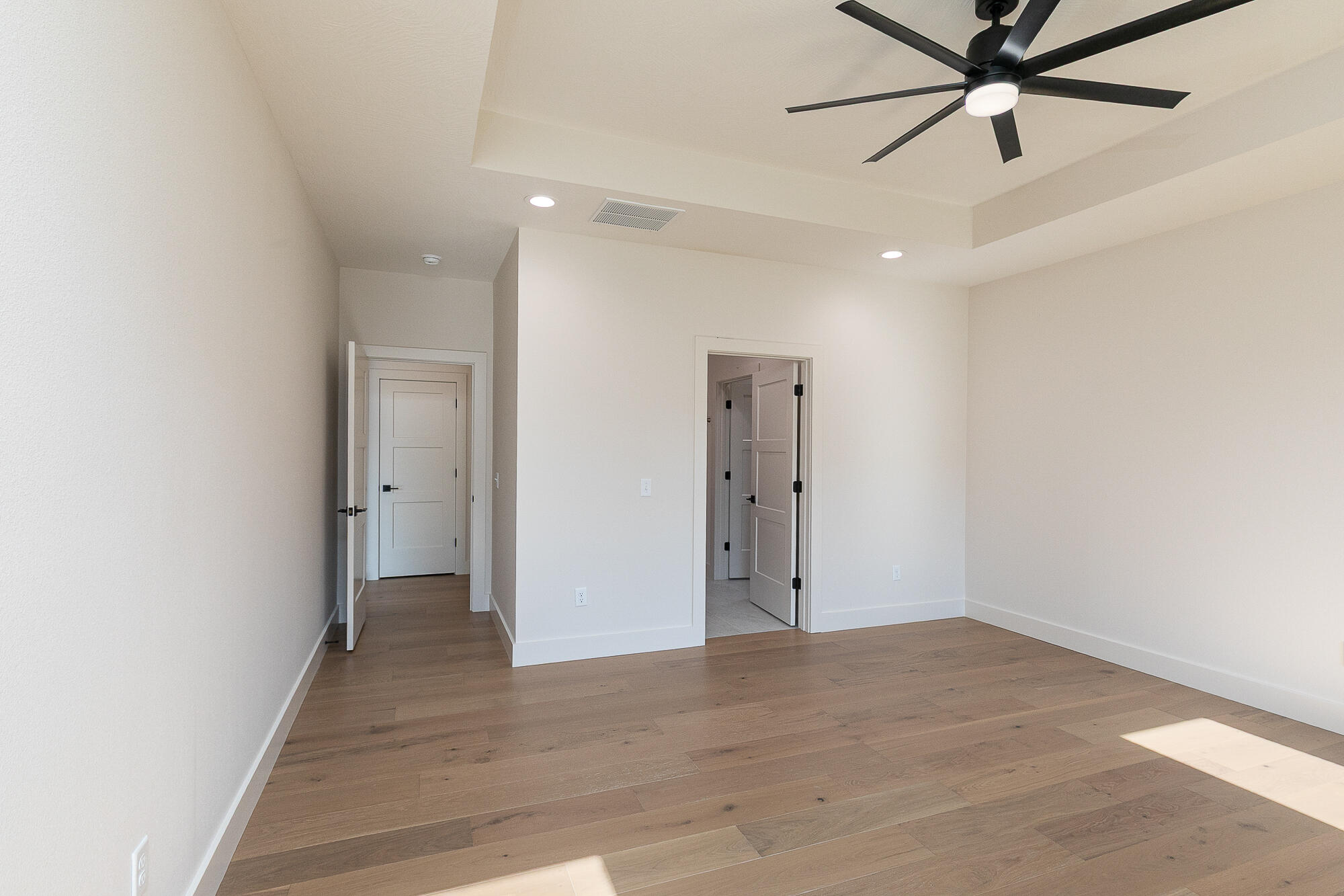 2016 North Silver Charm Avenue Property Photo 21