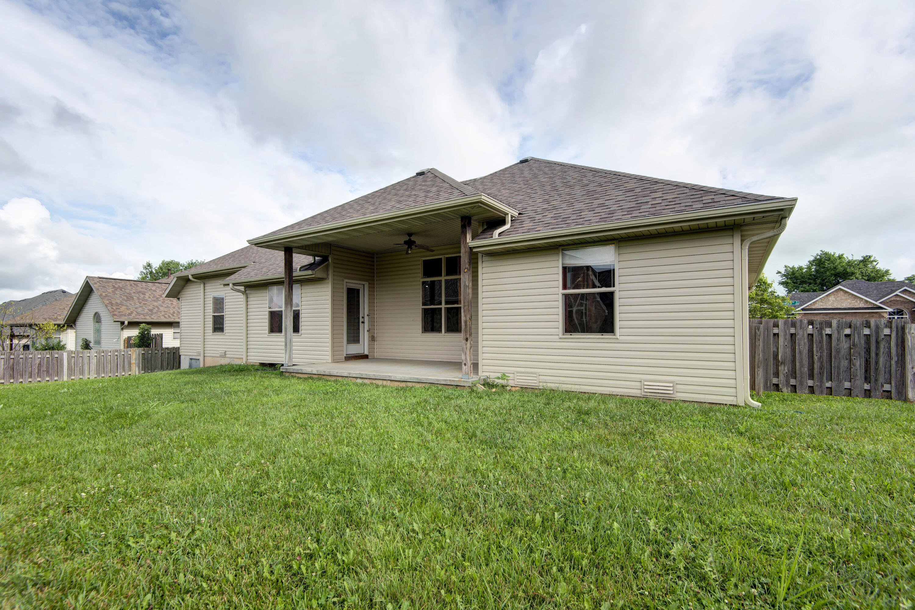 630 Meadowgate Drive Property Photo 39