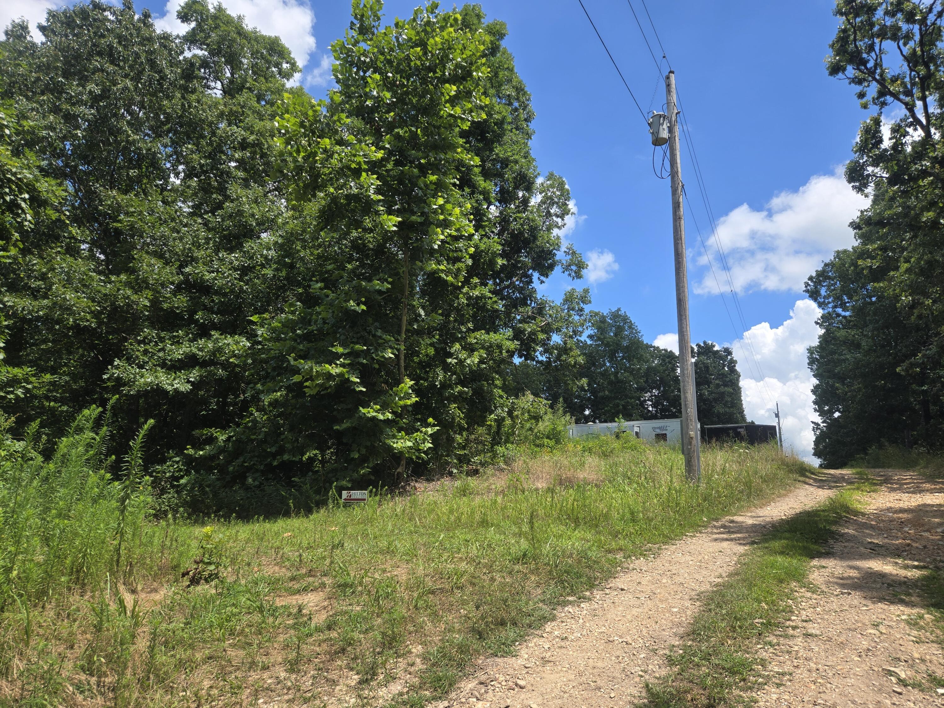 Tract 8 Highway C Property Photo 7