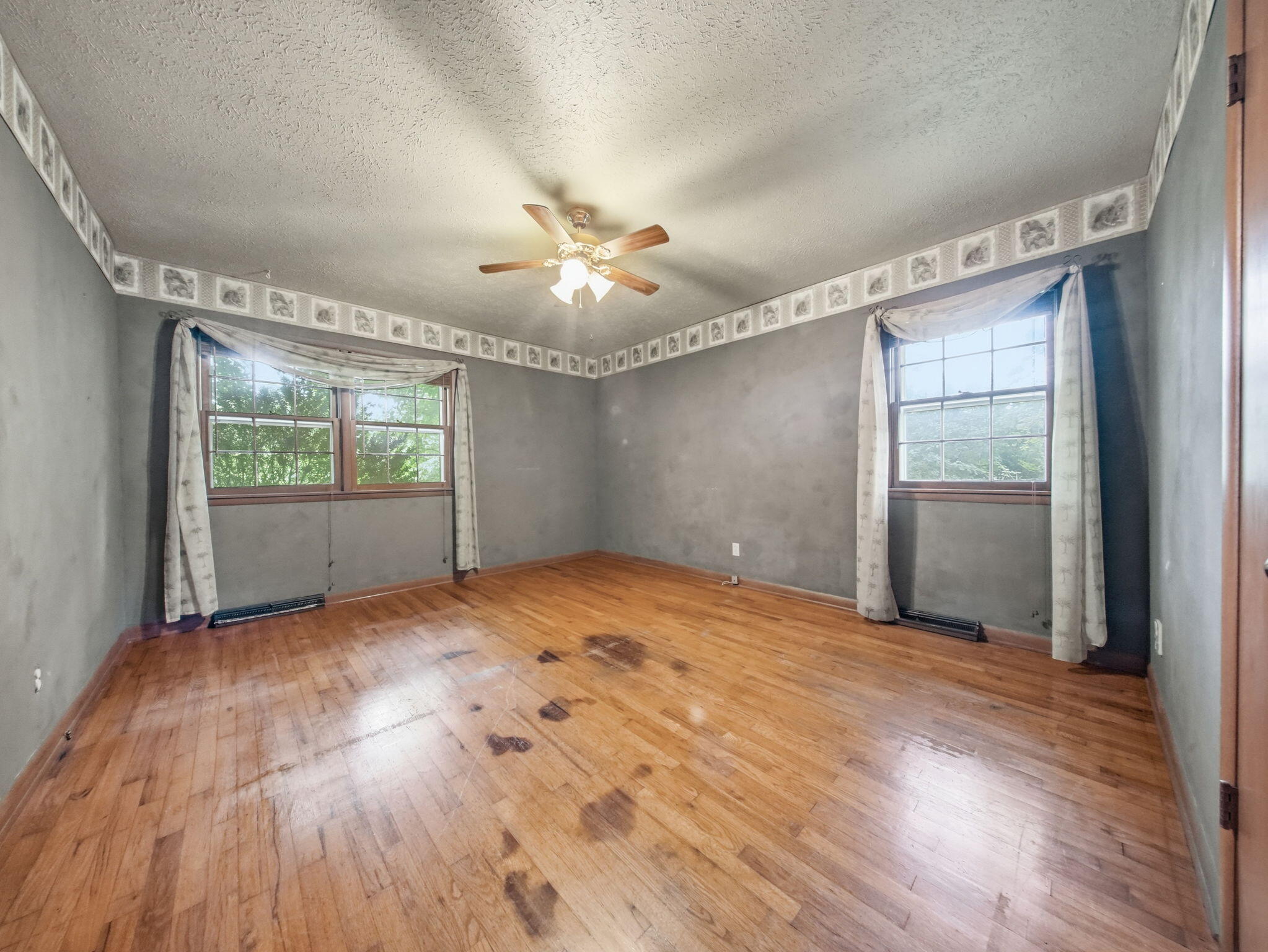 2411 South Mayfair Avenue Property Photo 27