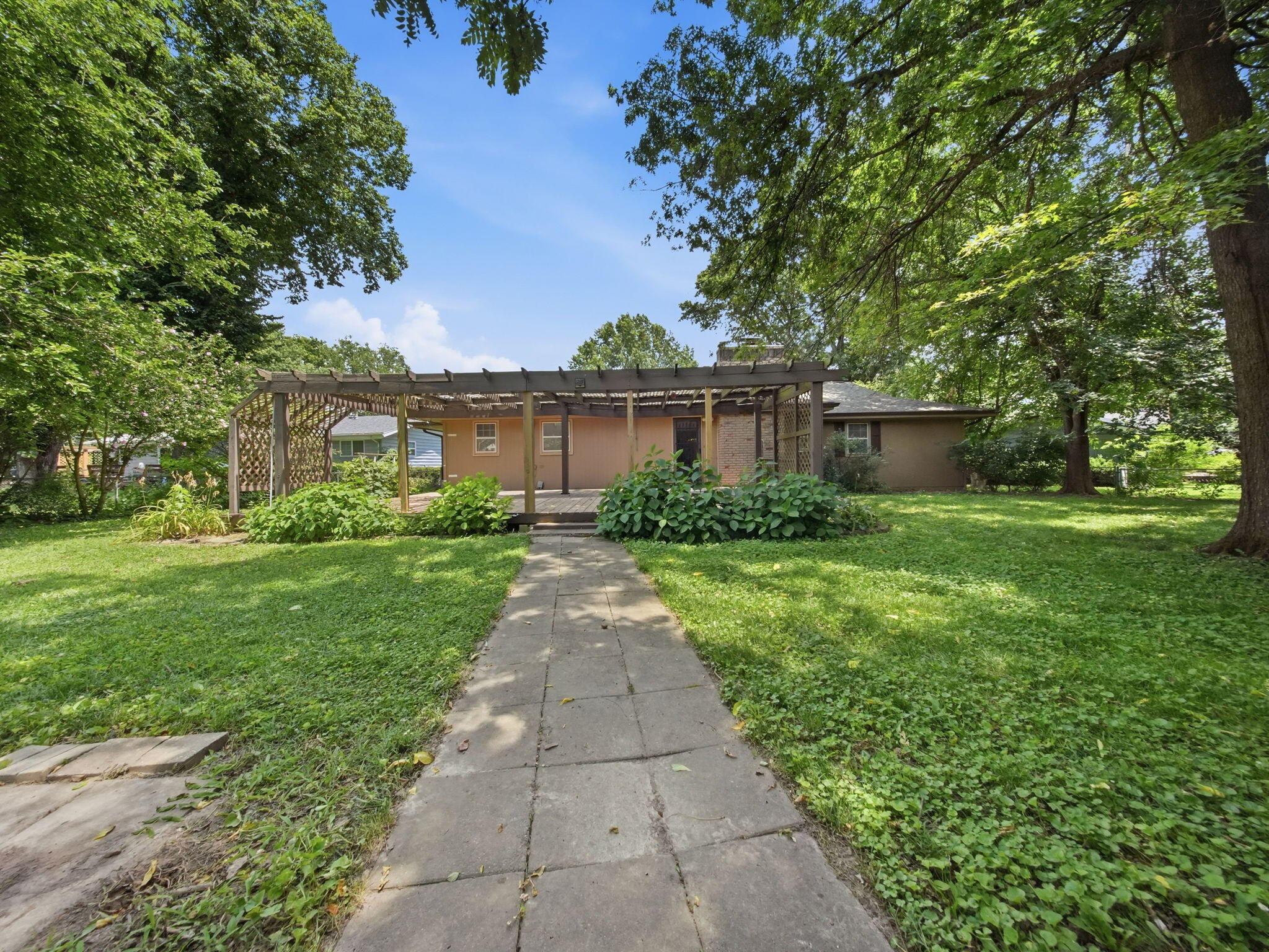 2411 South Mayfair Avenue Property Photo 35