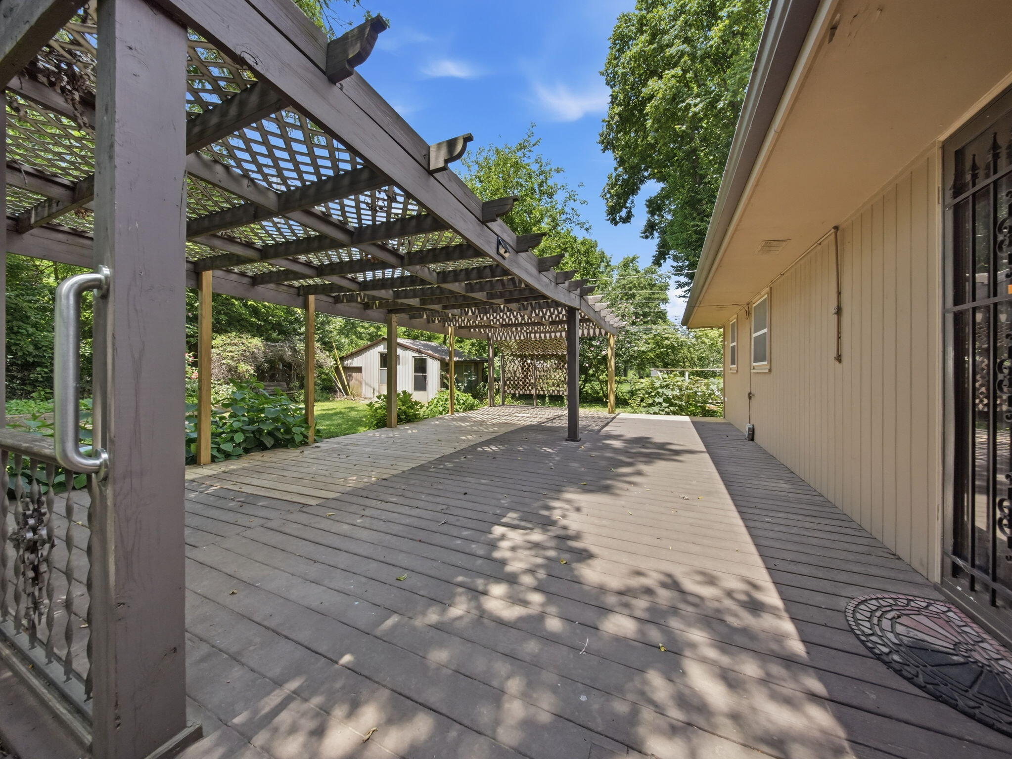 2411 South Mayfair Avenue Property Photo 39