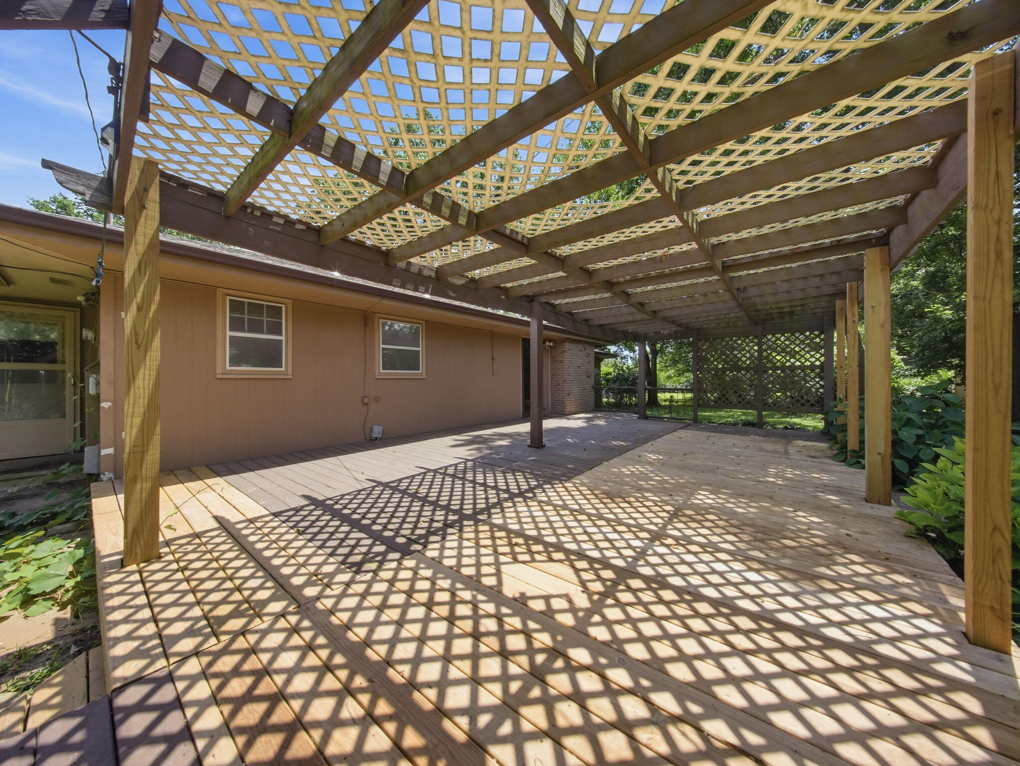 2411 South Mayfair Avenue Property Photo 41