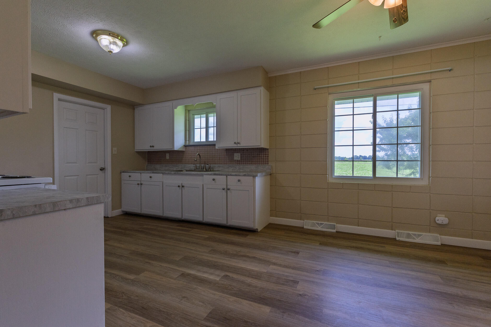 3274 North State Highway Ab 3274-3276 Parent Property Photo 9