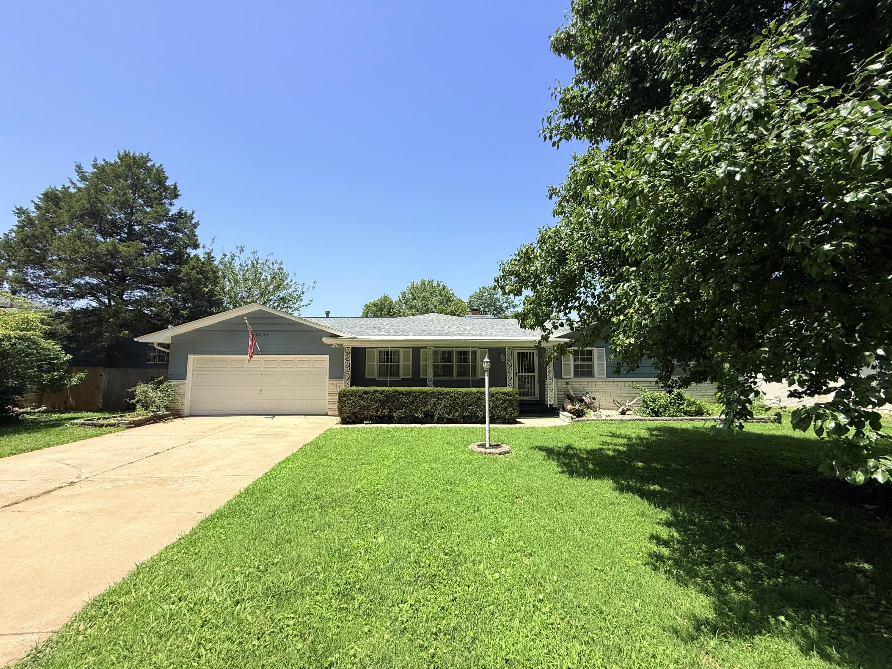 2049 South Brighton Drive Property Photo 1