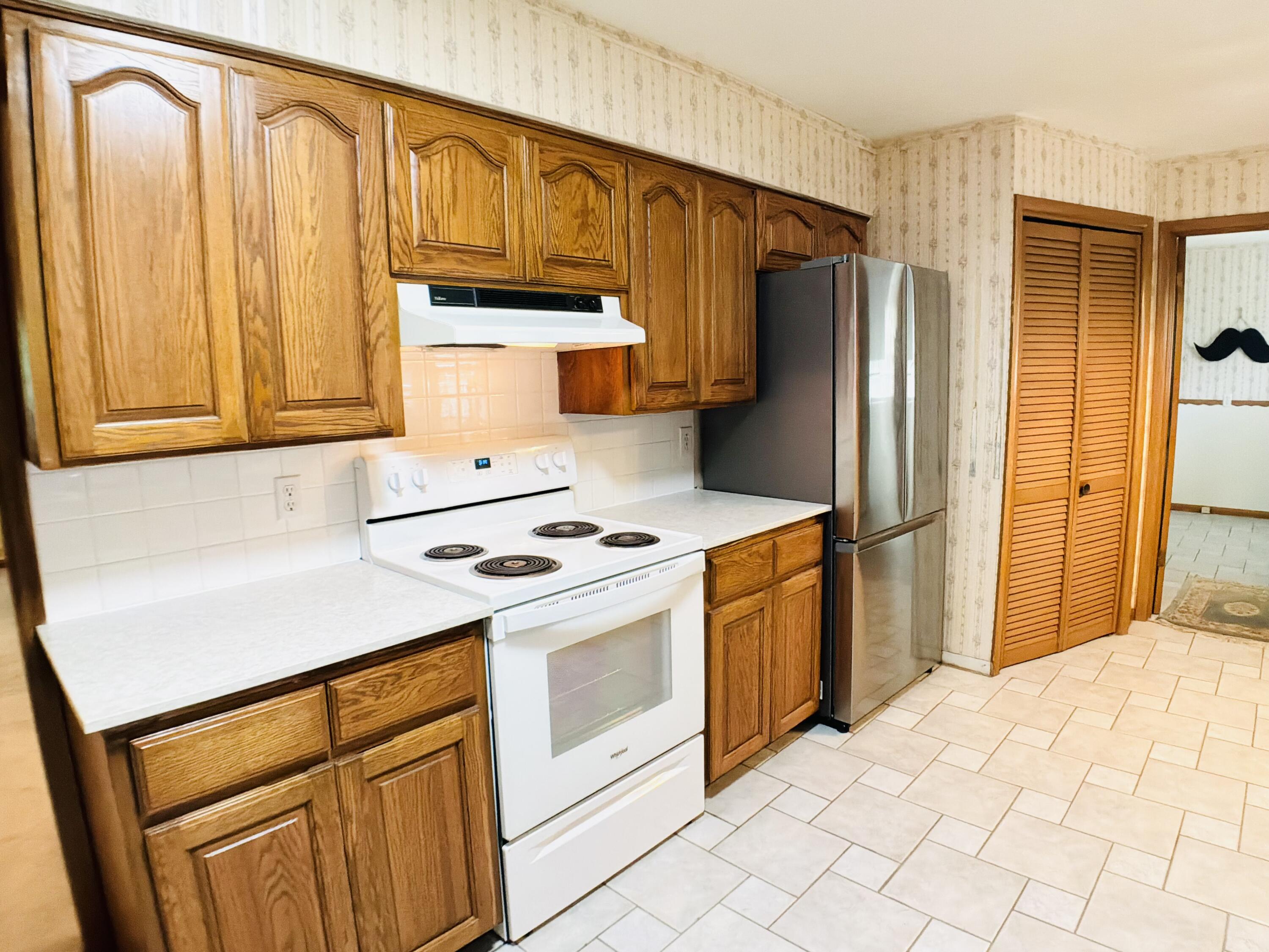 2049 South Brighton Drive Property Photo 6