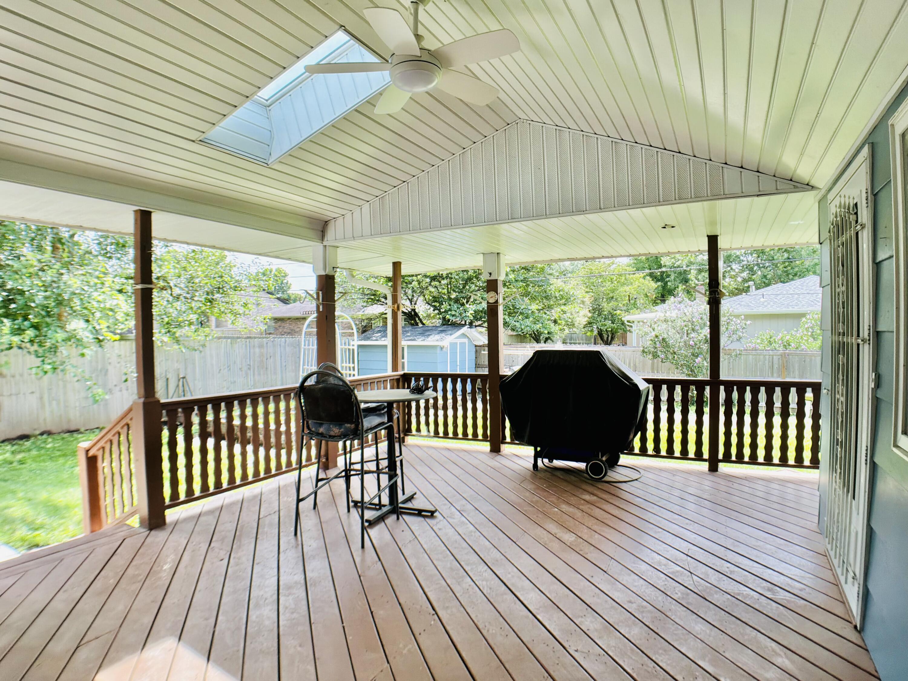 2049 South Brighton Drive Property Photo 18