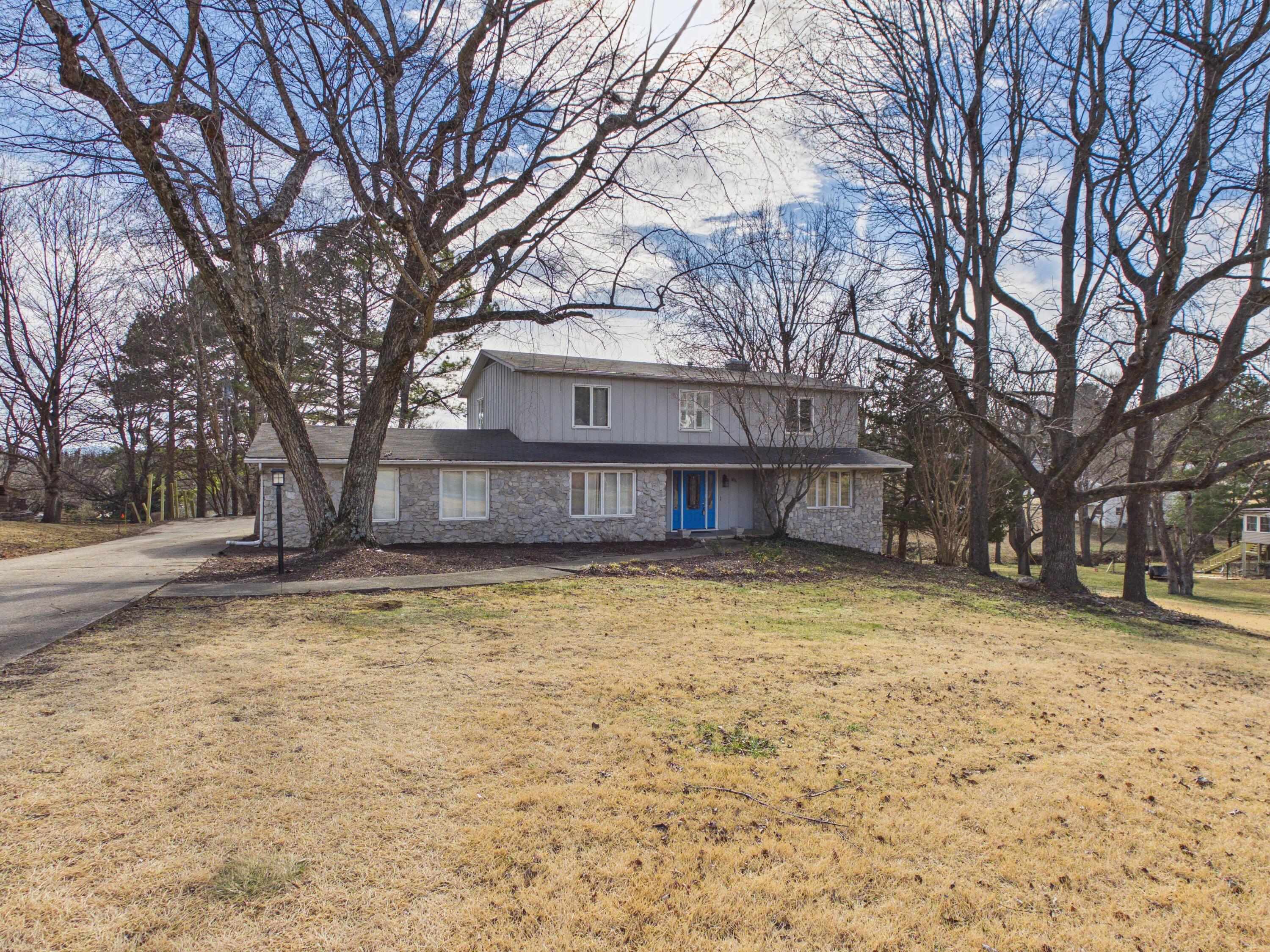 1006 West Sherman Avenue Property Photo 2