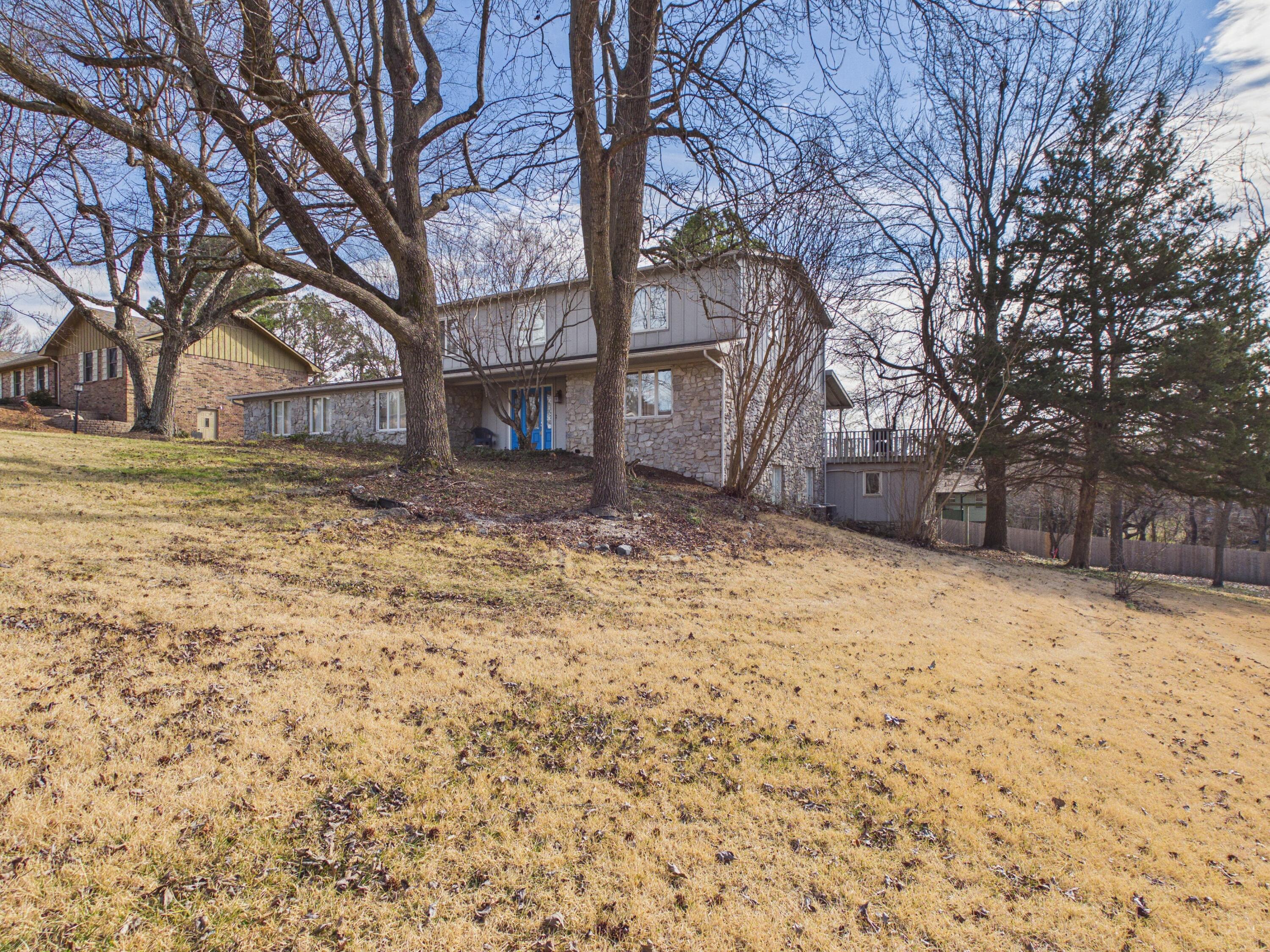 1006 West Sherman Avenue Property Photo 4