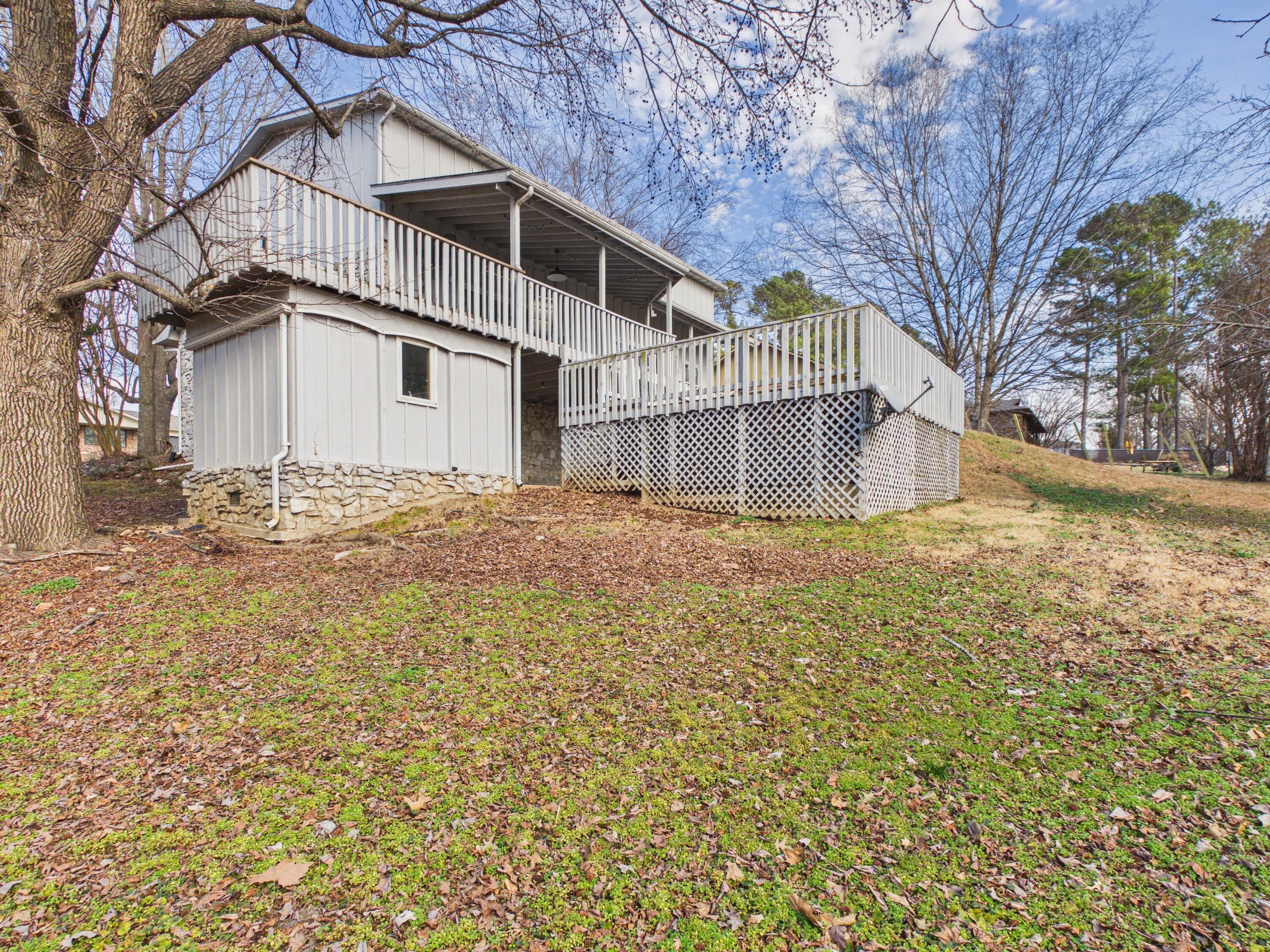 1006 West Sherman Avenue Property Photo 5
