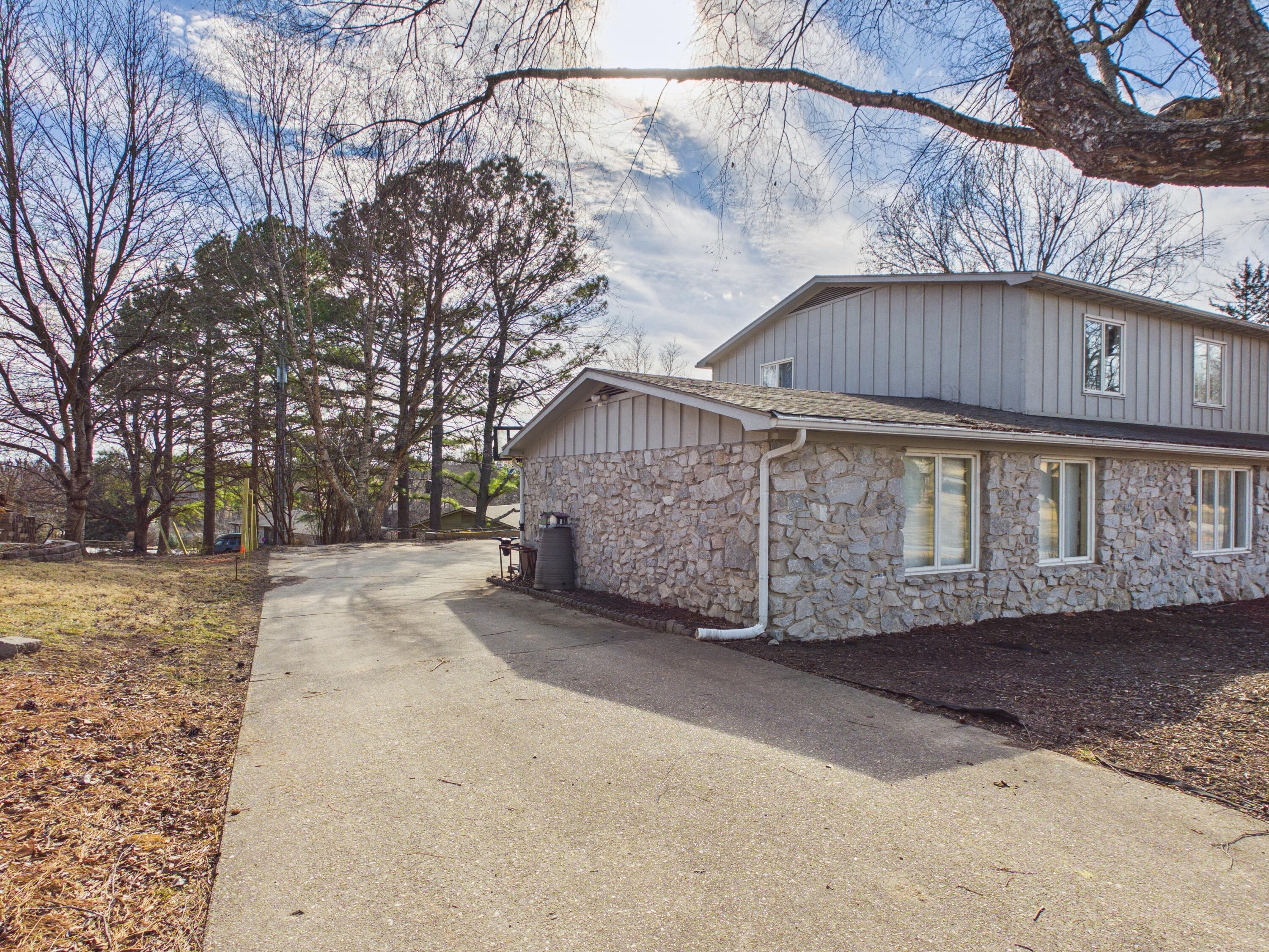 1006 West Sherman Avenue Property Photo 8