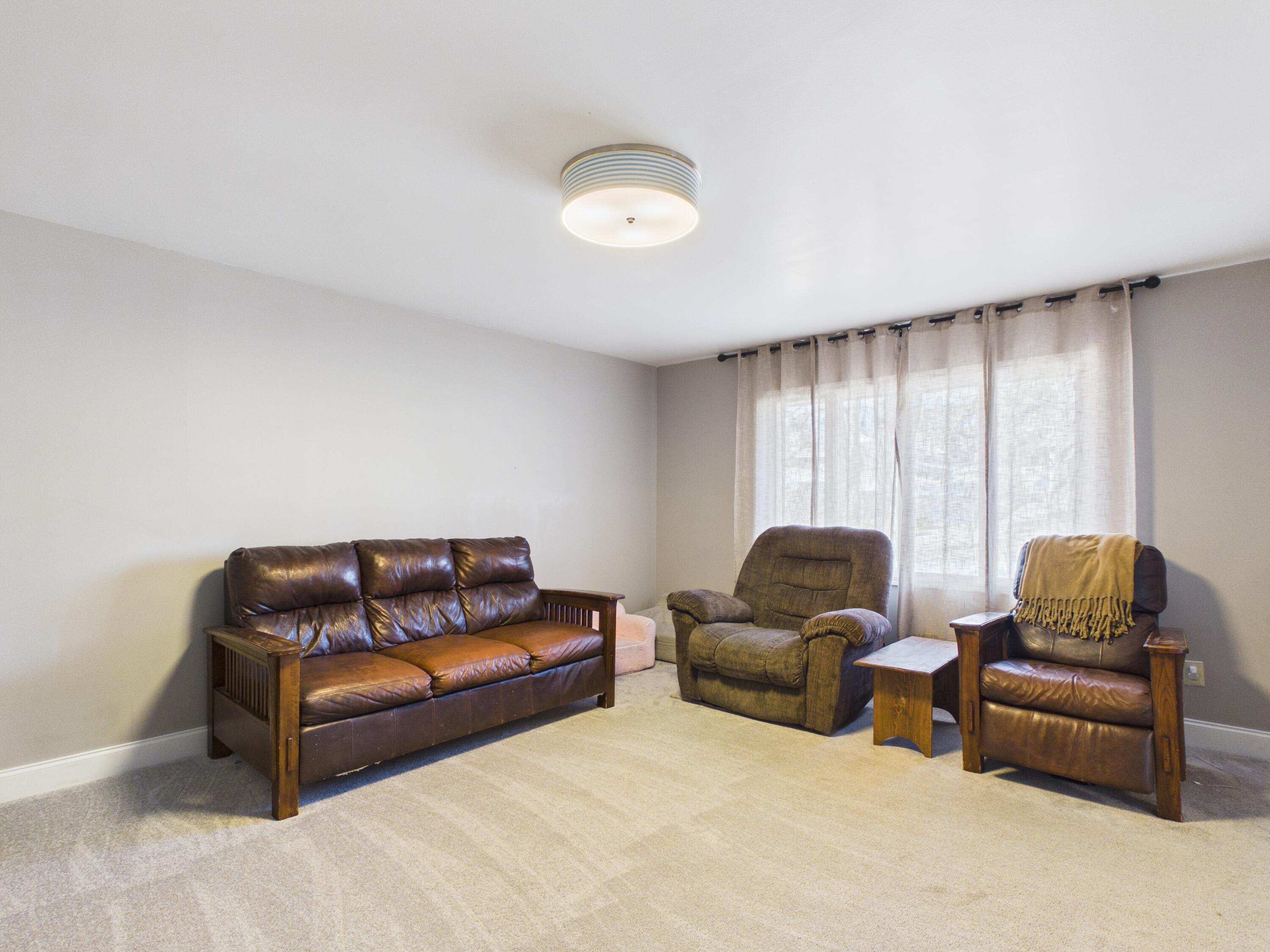 1006 West Sherman Avenue Property Photo 15