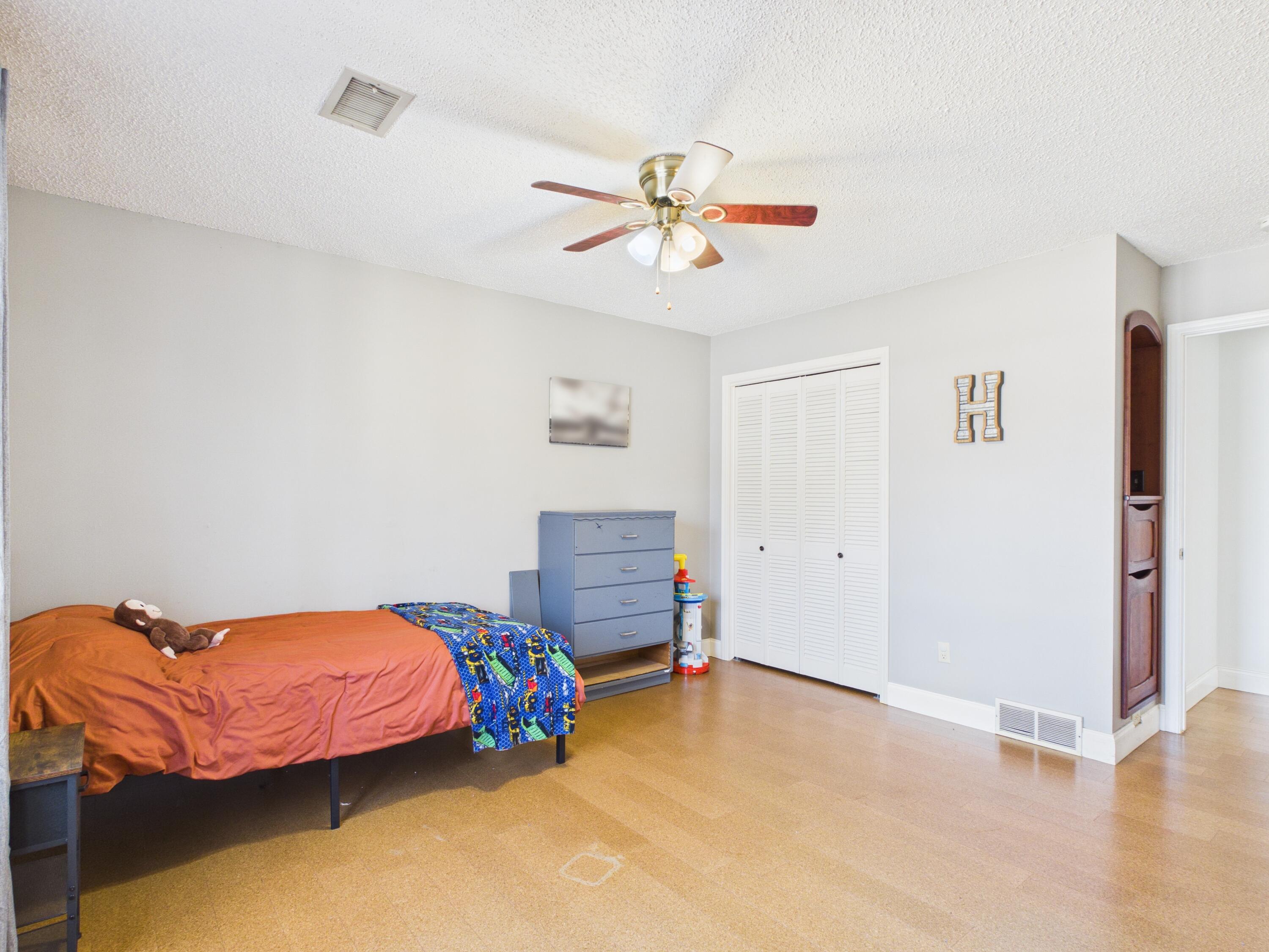 1006 West Sherman Avenue Property Photo 28