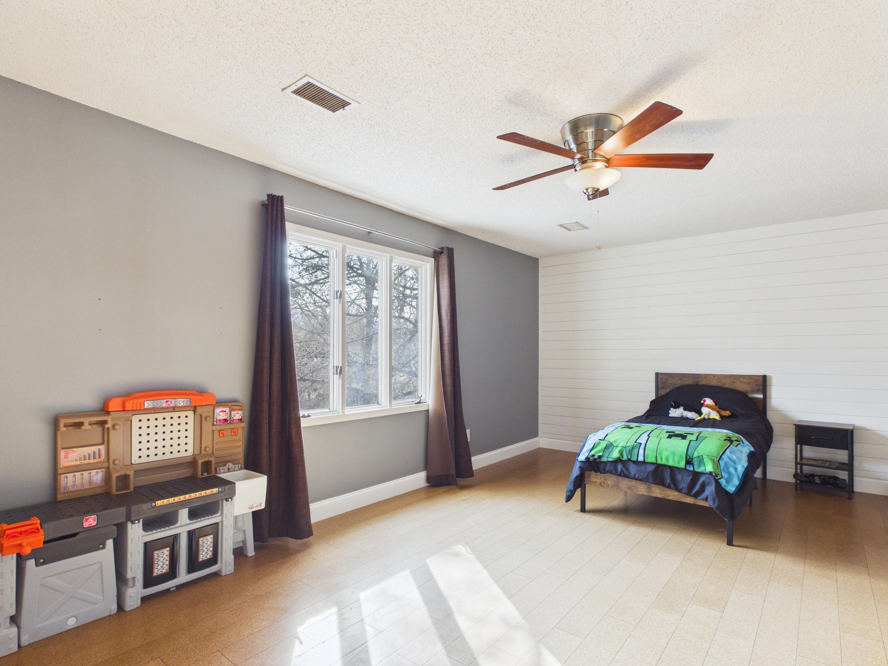 1006 West Sherman Avenue Property Photo 34