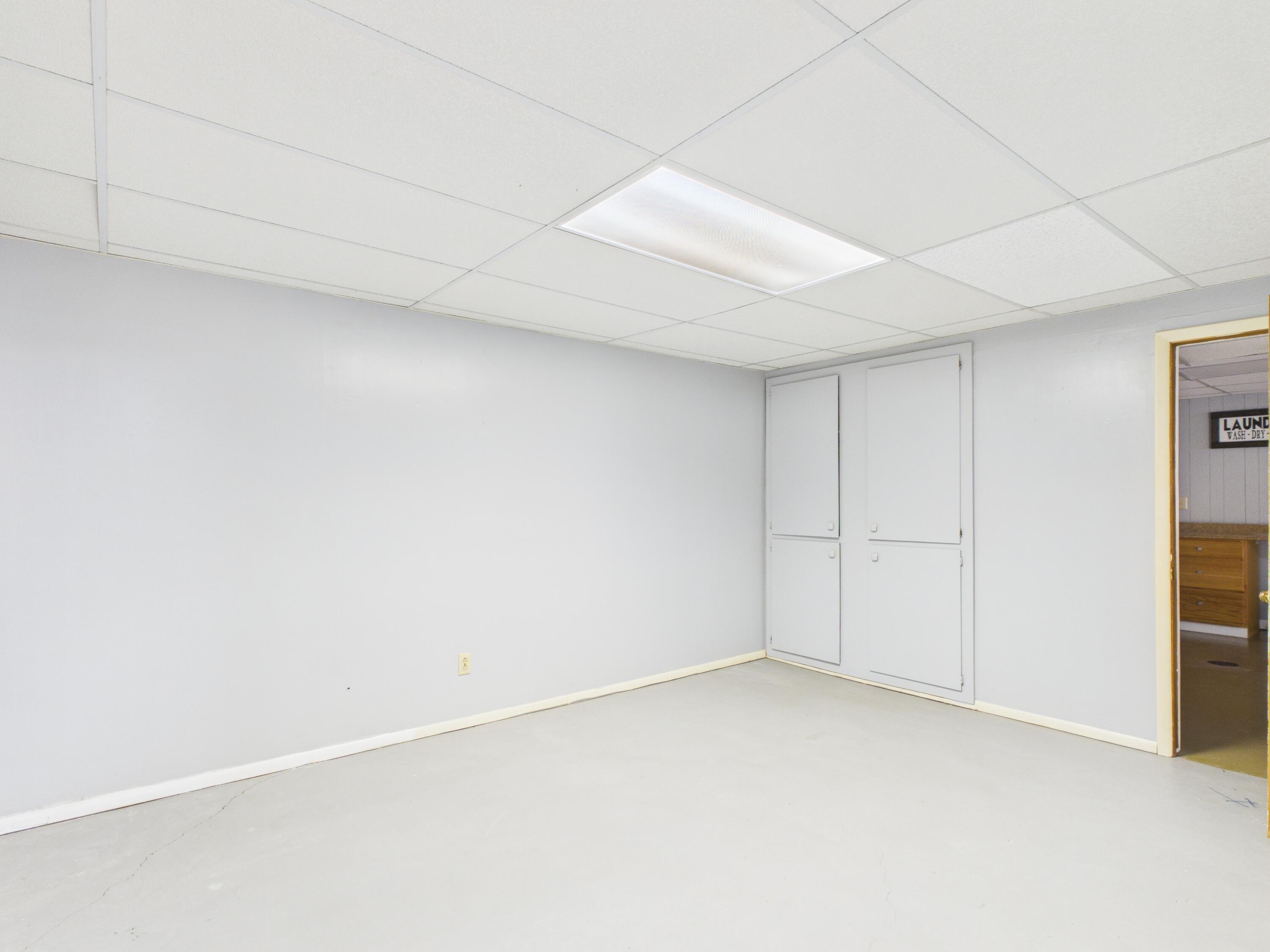 1006 West Sherman Avenue Property Photo 42