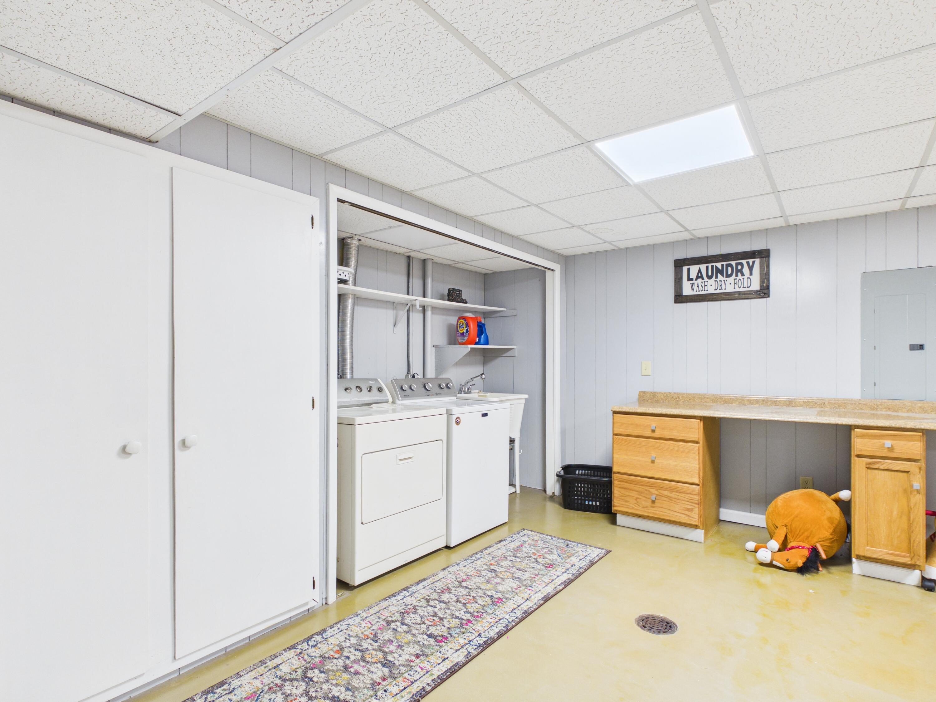 1006 West Sherman Avenue Property Photo 43