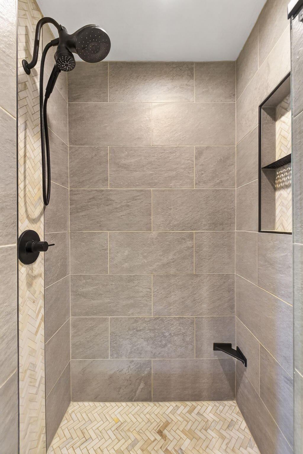 3905 South Crystal Place Property Photo 15