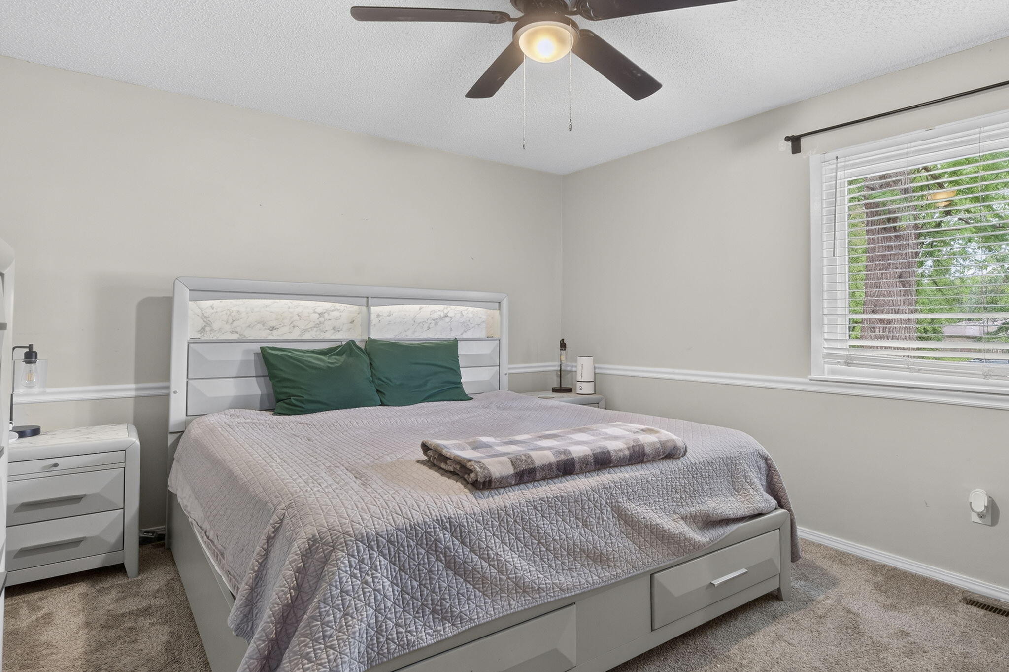 4105 West Dahlia Drive Property Photo 13