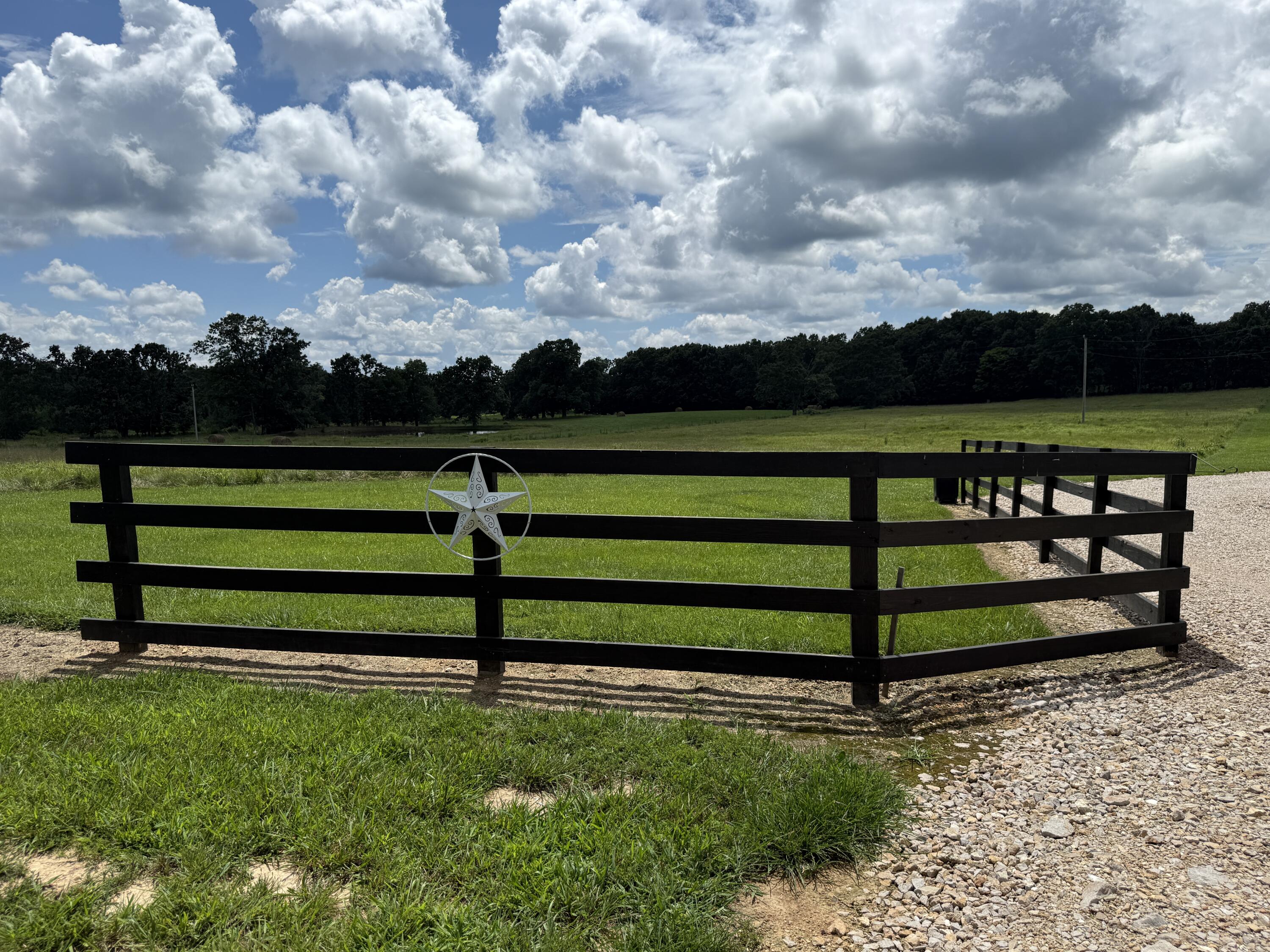 2149 State Route W Property Photo 6
