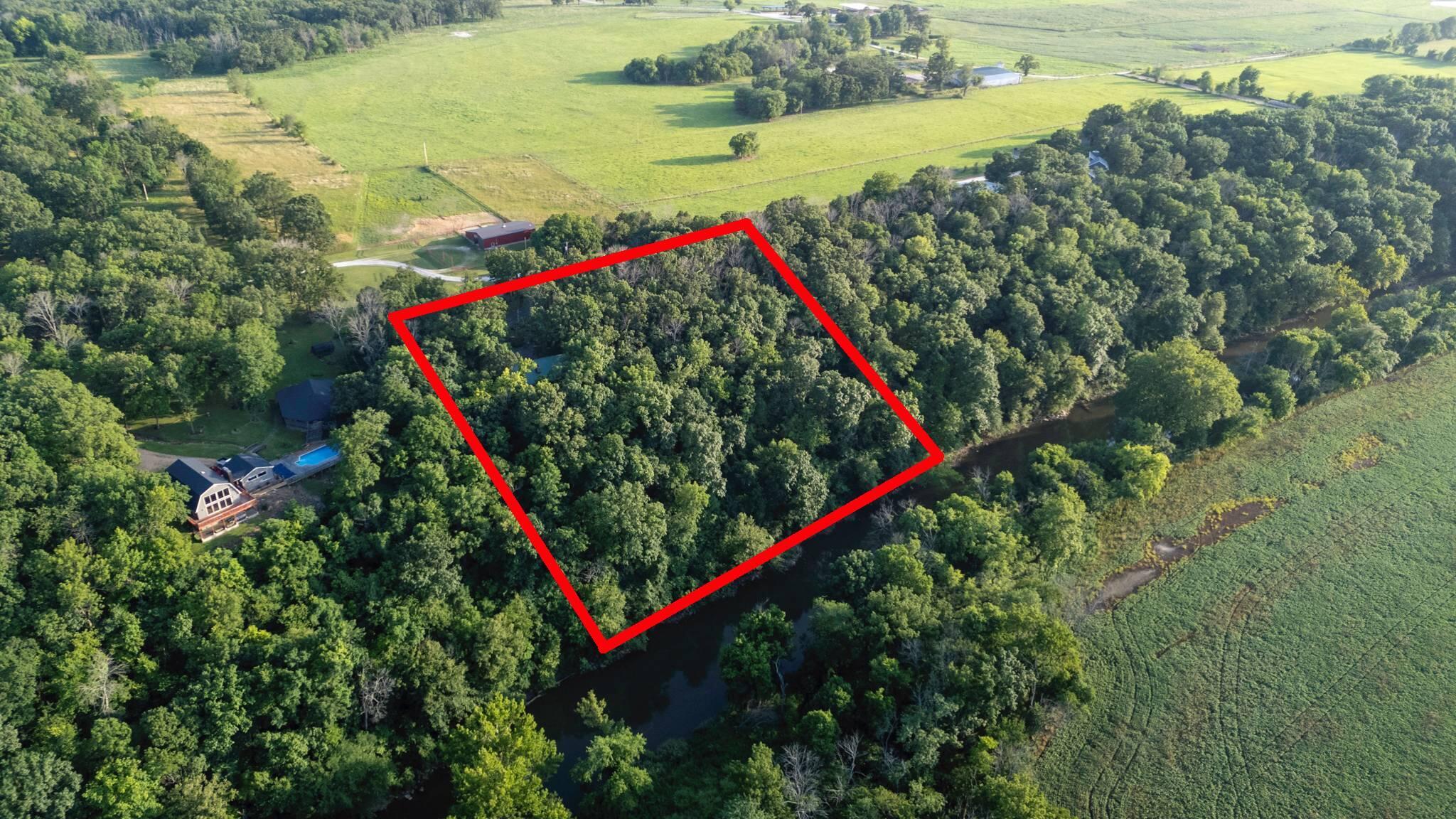 1352 East 400th Road Property Photo 3