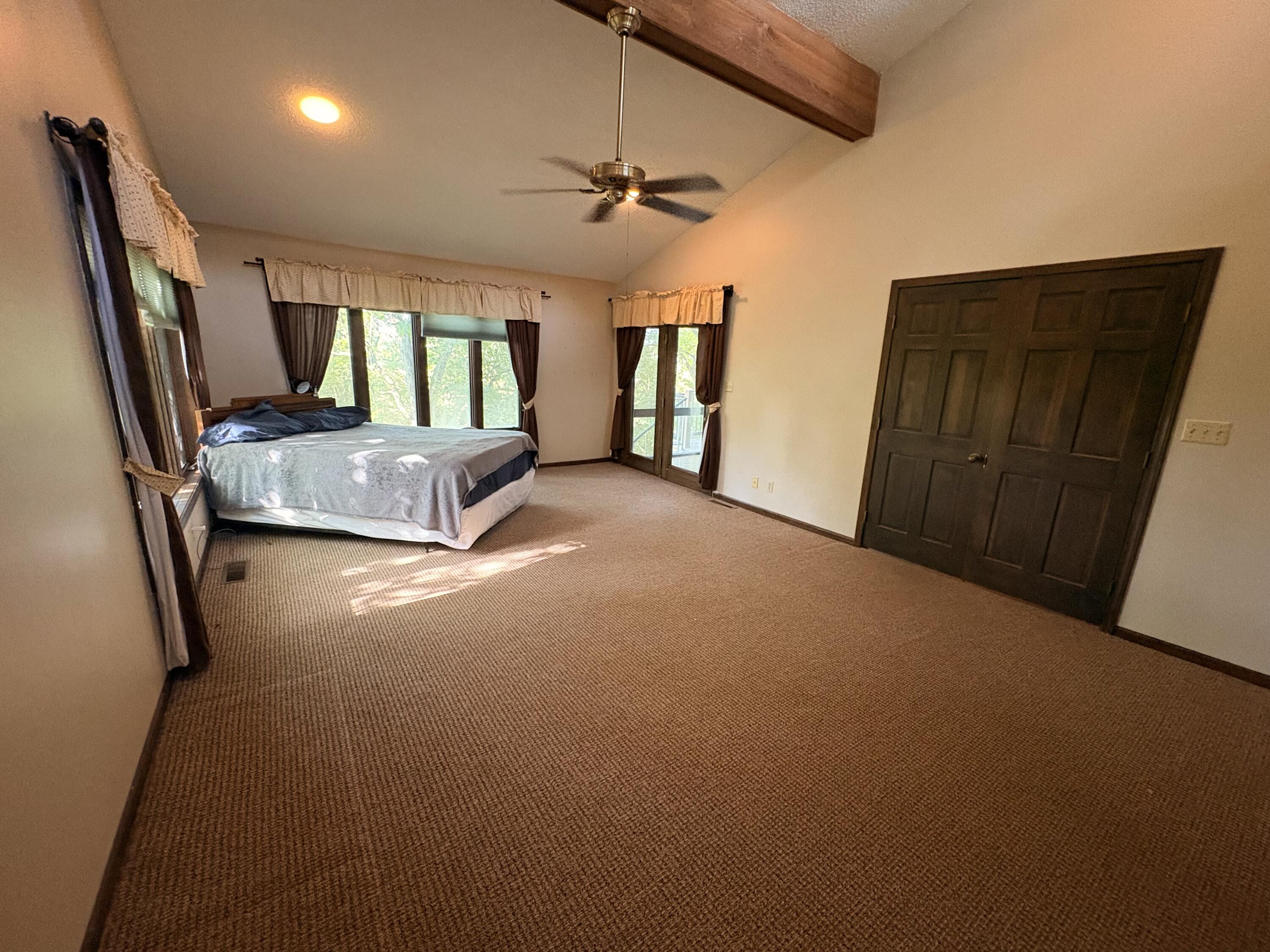 1352 East 400th Road Property Photo 9