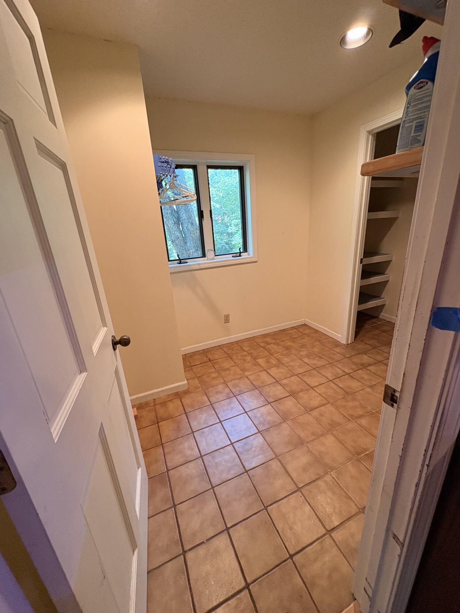 1352 East 400th Road Property Photo 12