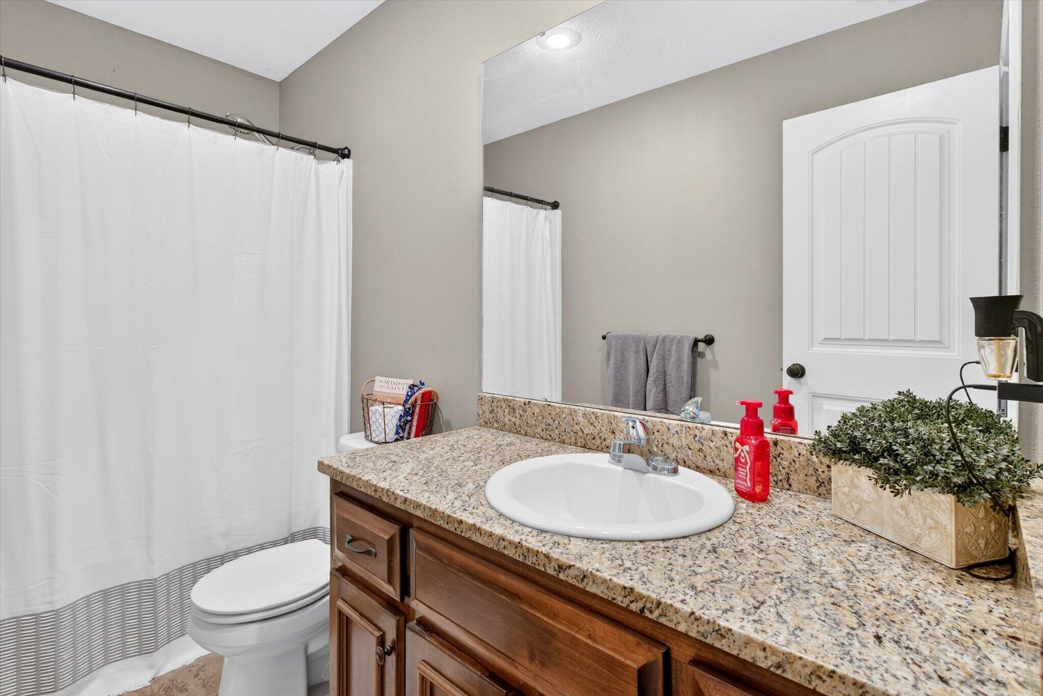 1007 East Highview Drive Property Photo 25
