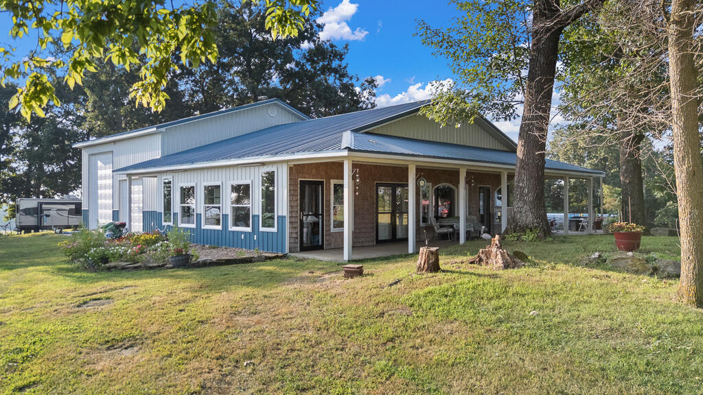 5687 Farm Road 2230 Property Photo 8