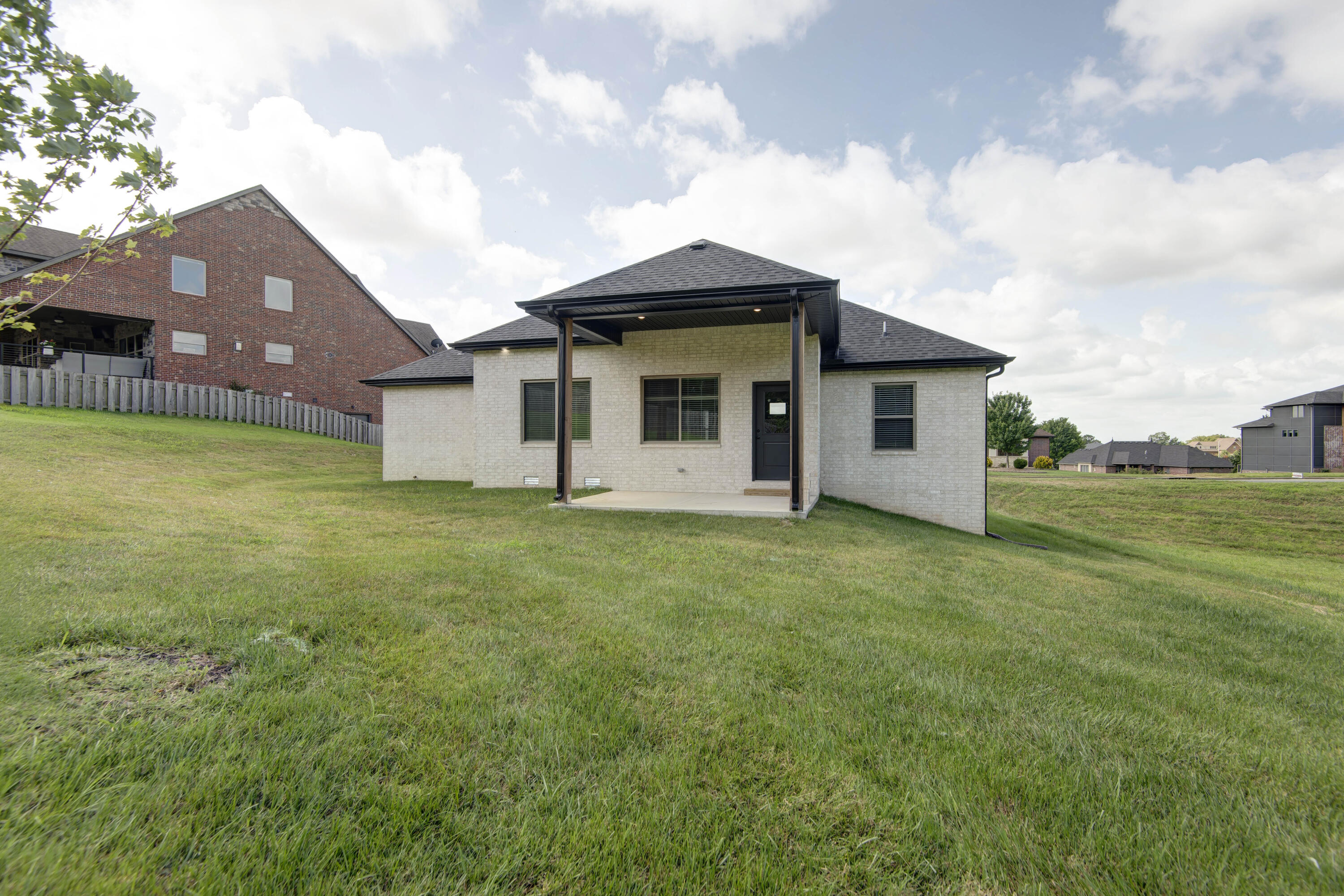 1539 West Gaslight Drive Property Photo 27