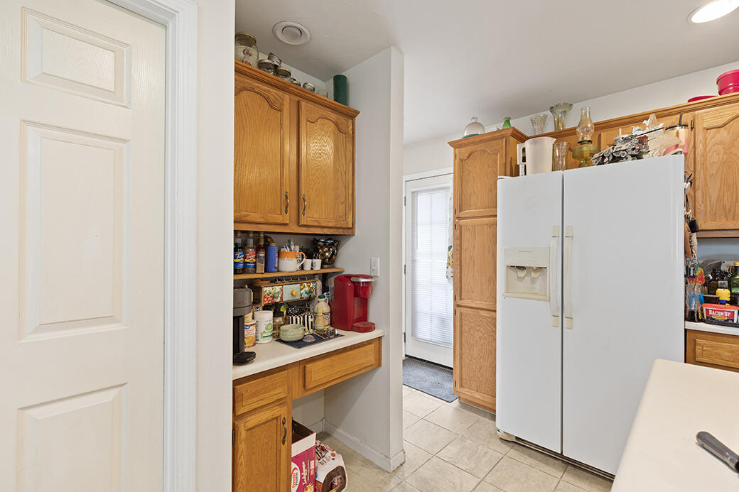 705 South Whippoorwill Drive Property Photo 7