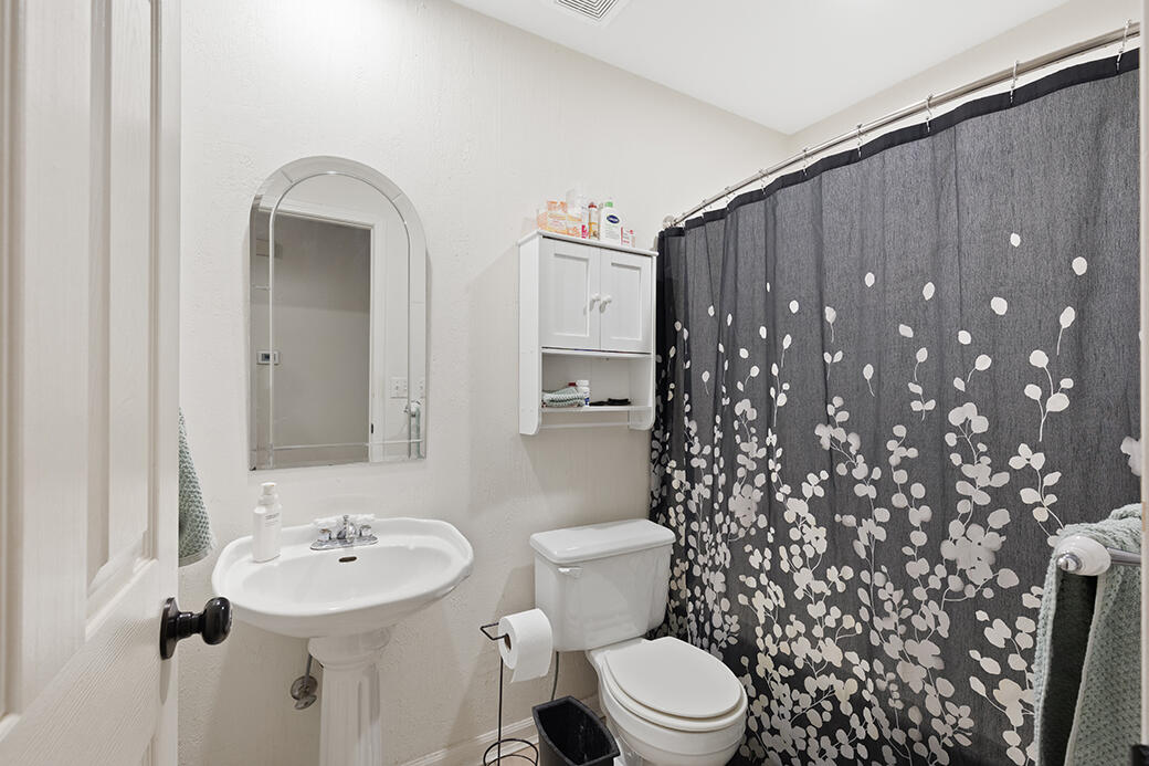 705 South Whippoorwill Drive Property Photo 15