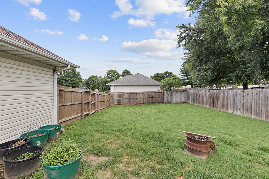 705 South Whippoorwill Drive Property Photo 20