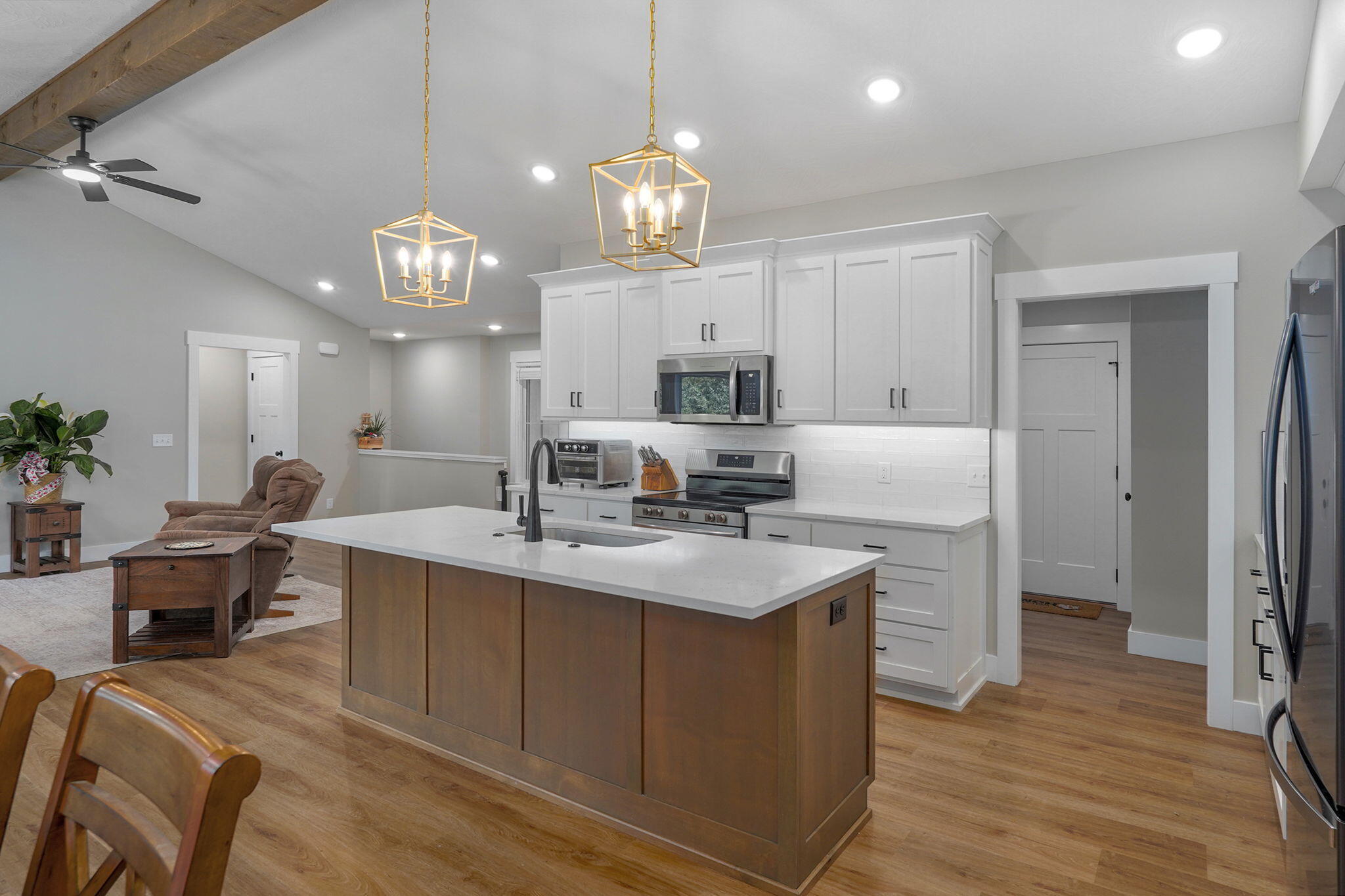 385 Plumtree Drive Property Photo 14