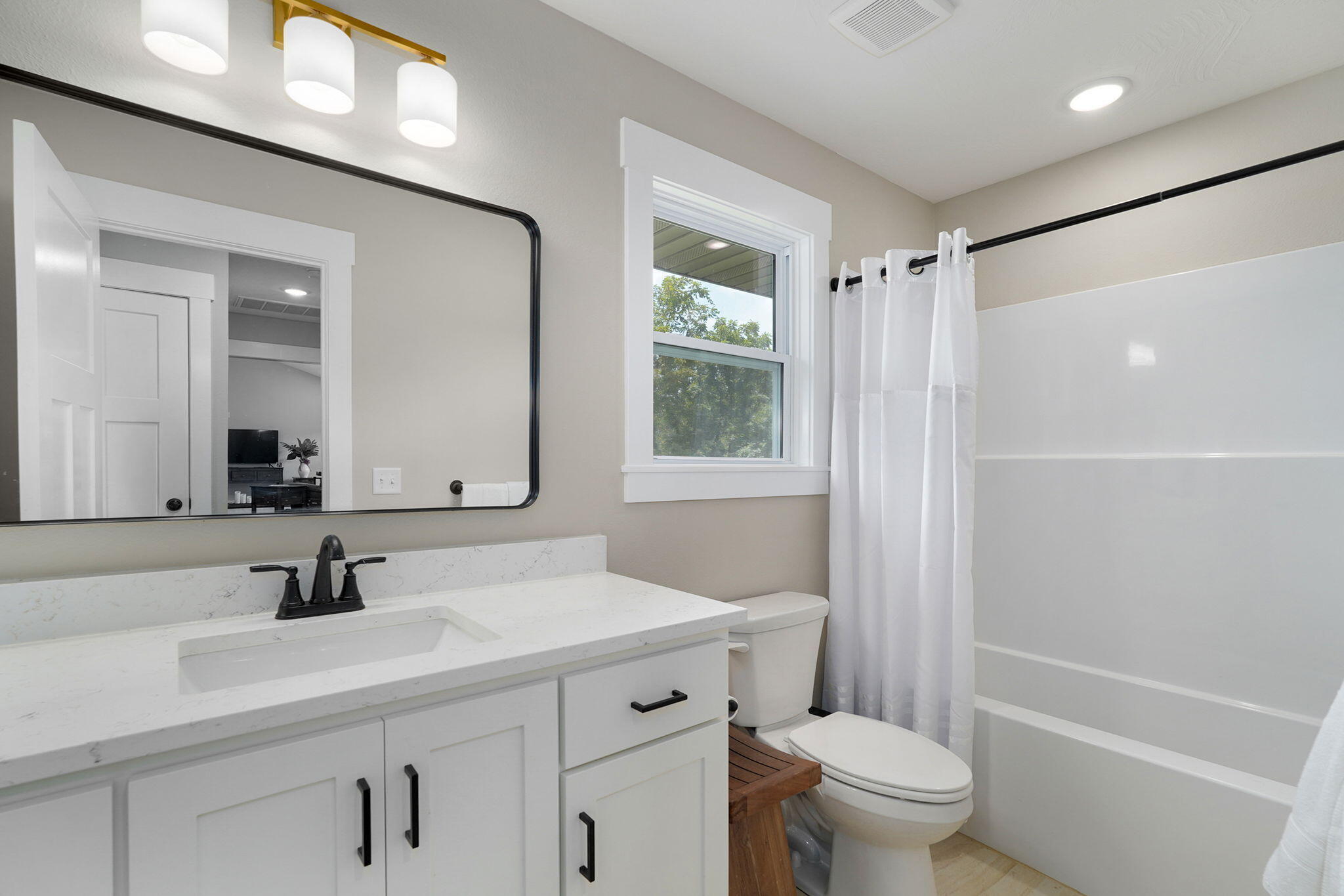 385 Plumtree Drive Property Photo 27