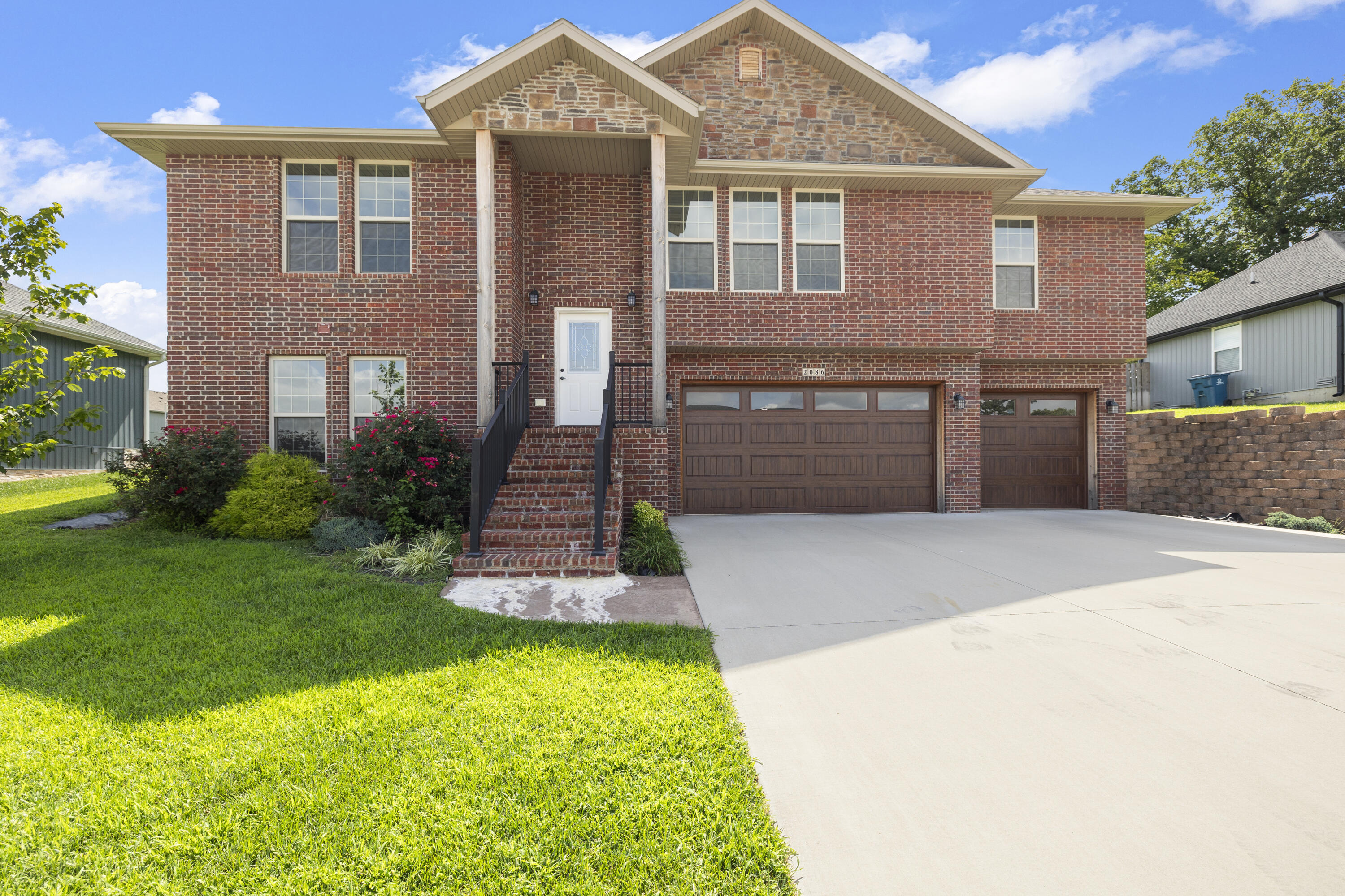 2086 Bull Run Road Property Photo 1