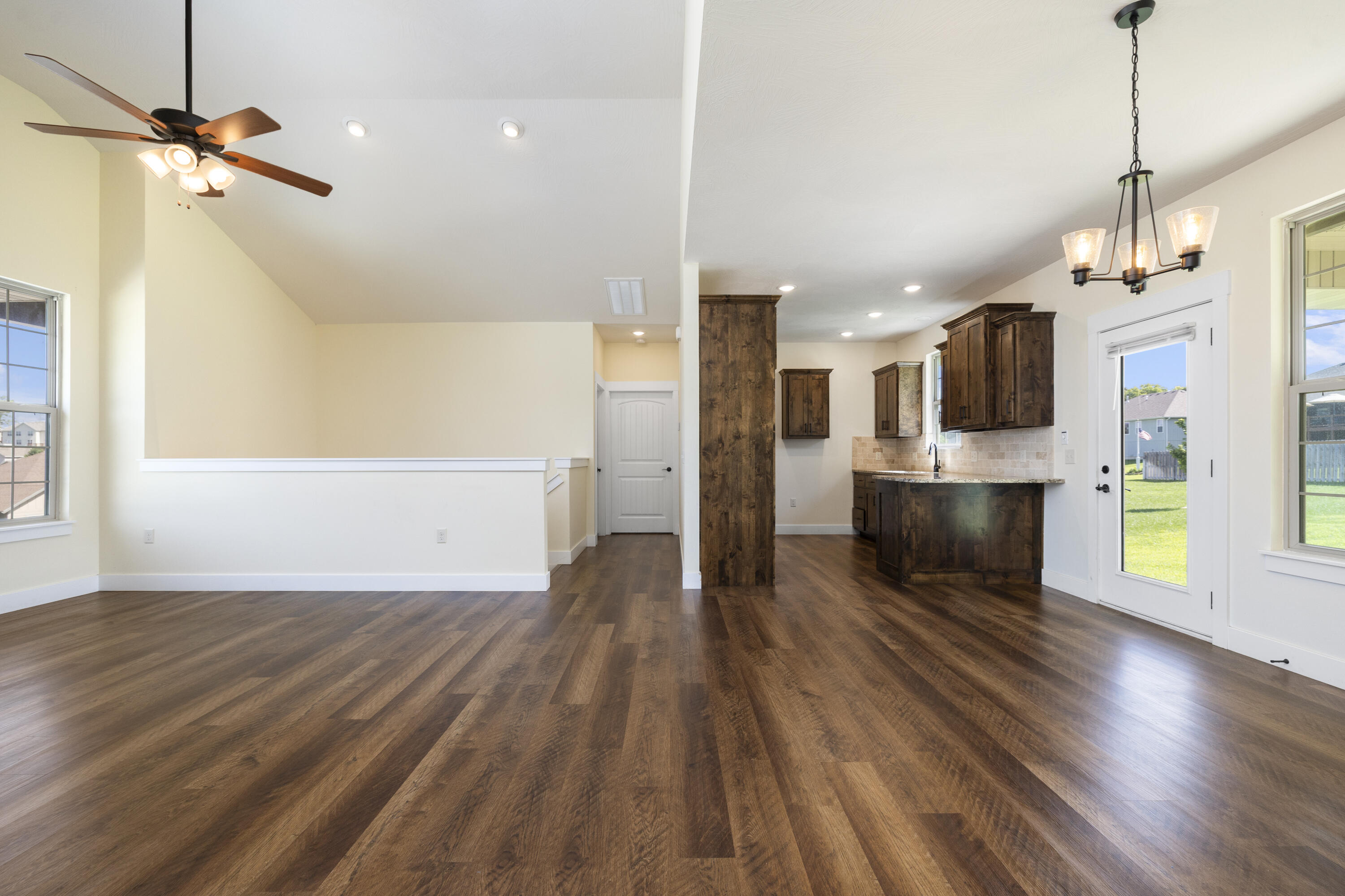 2086 Bull Run Road Property Photo 11