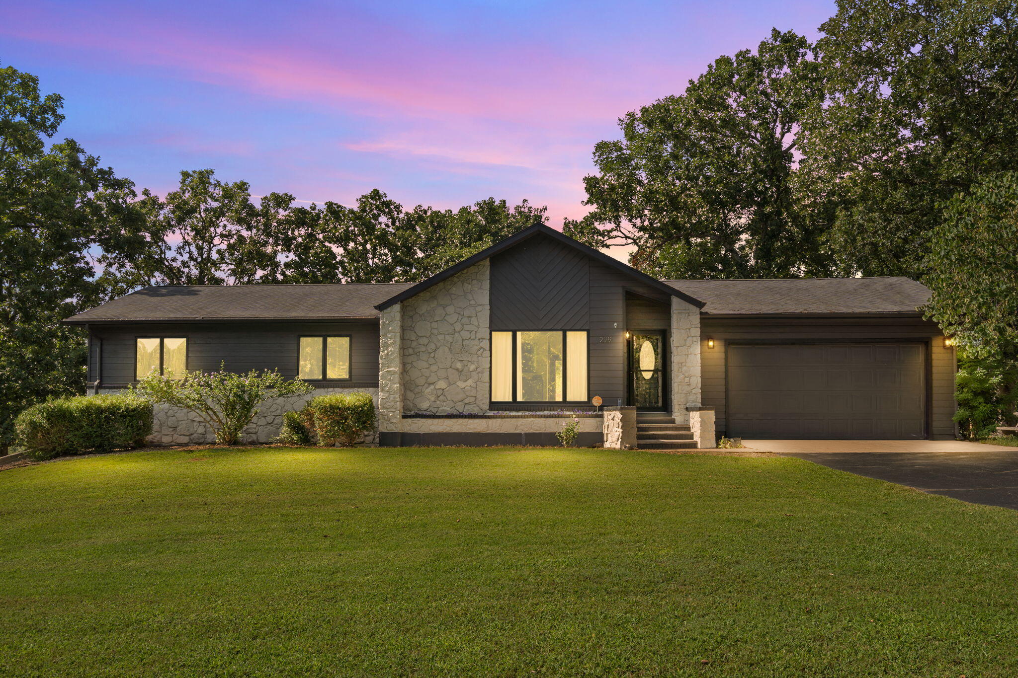 299 Sunny Brook Drive Property Photo 2