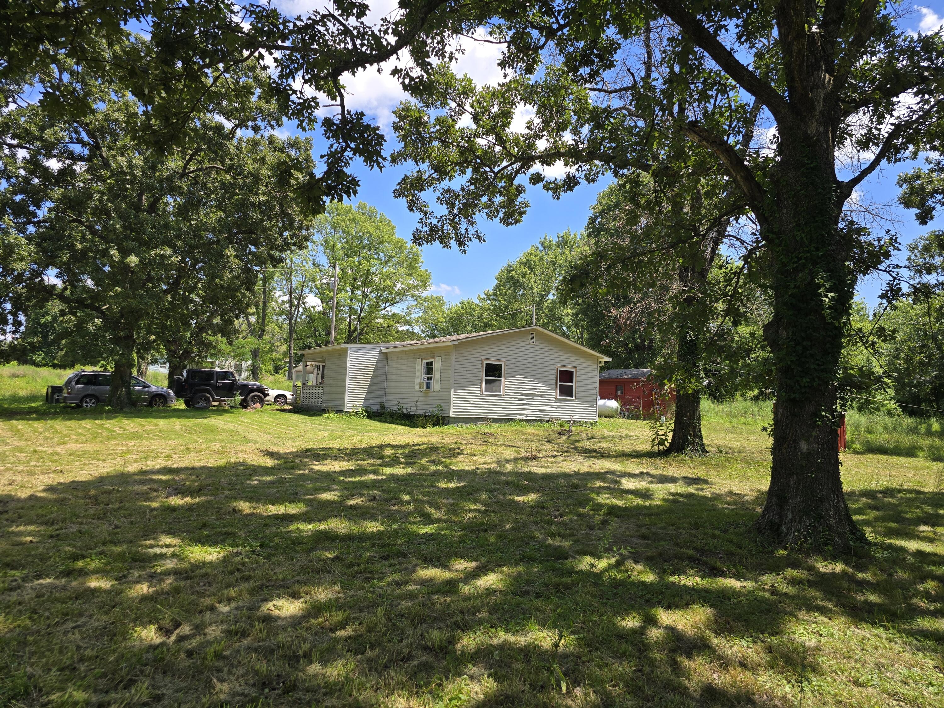 22 Thomasville Road Property Photo 3